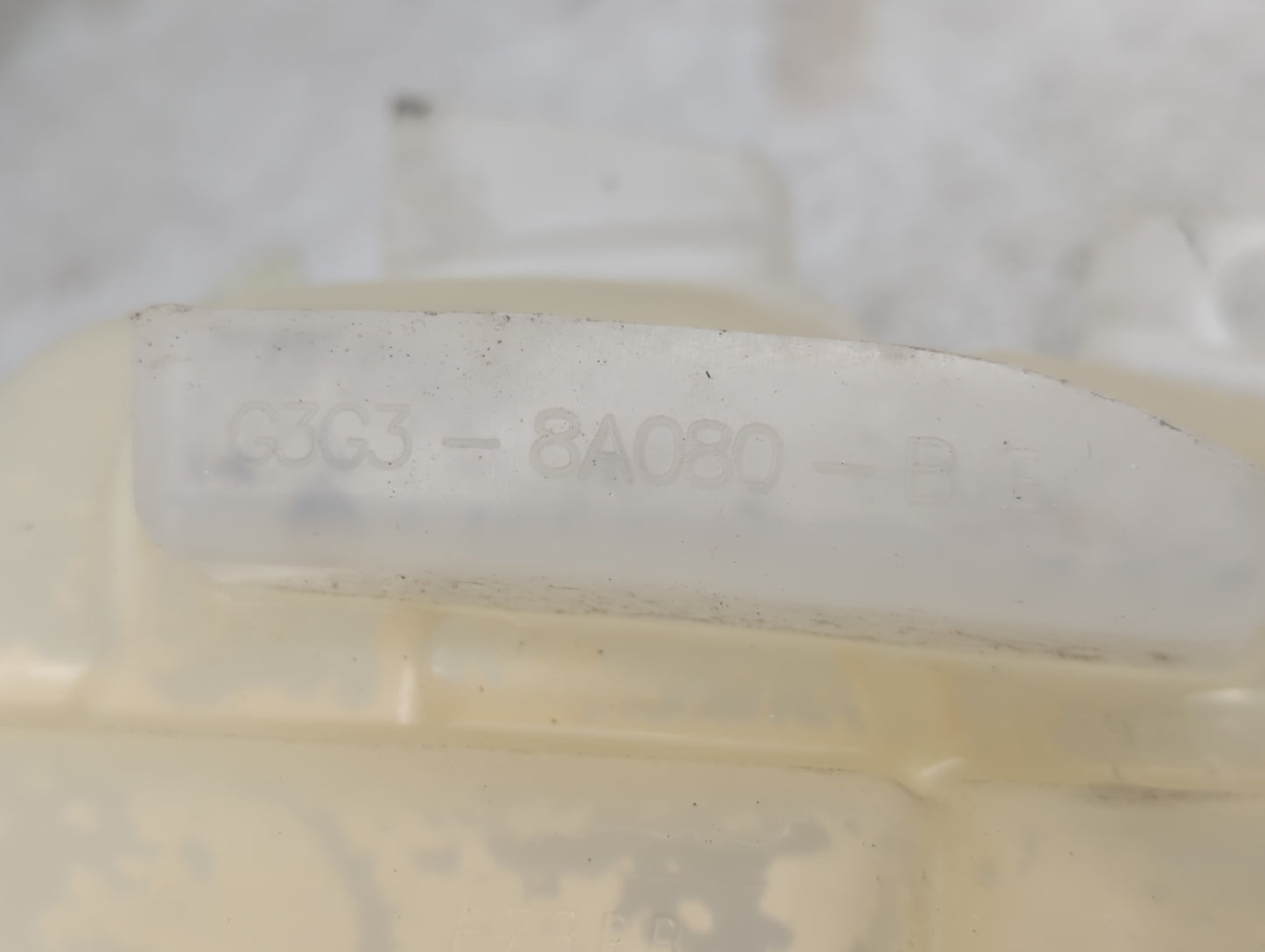 2017 Ford Continental Radiator Coolant Overflow Expansion Tank Bottle - Oemusedautoparts1.com