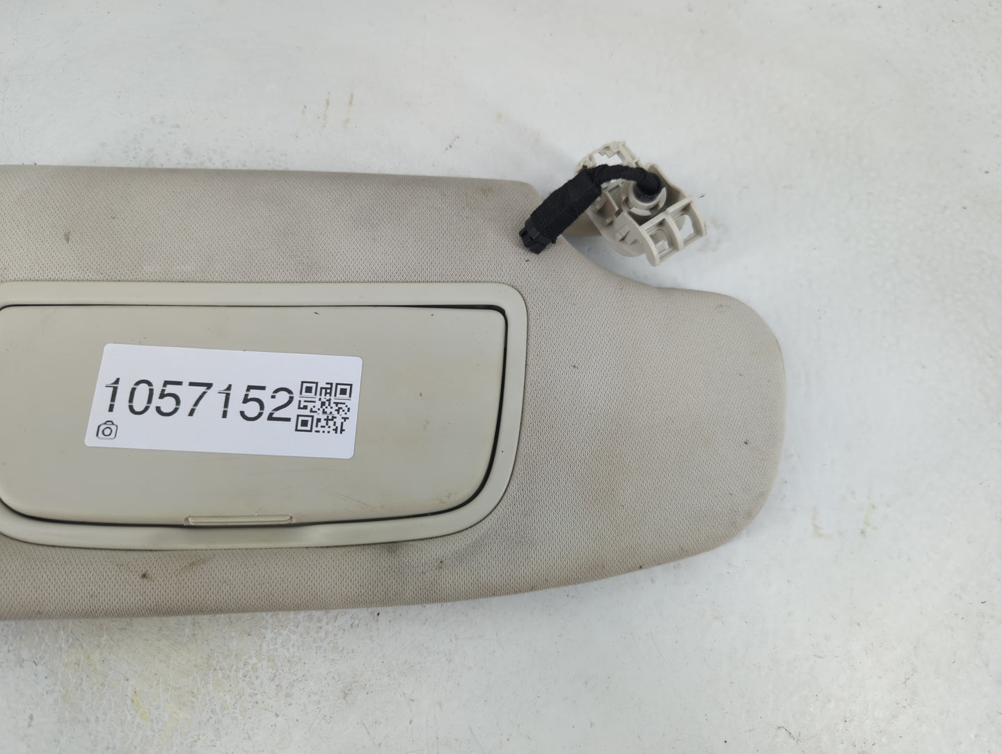 2015-2020 Ford Edge Sun Visor Shade Replacement Passenger Right Mirror Fits Fits 2015 2016 2017 2018 2019 2020 OEM Used Auto
