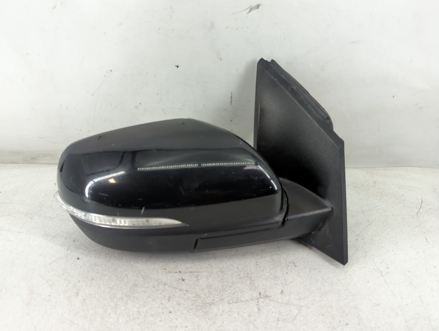2015-2018 Ford Edge Passenger Side View Mirror - Right Door Mirror OEM Used - Oemusedautoparts1.com