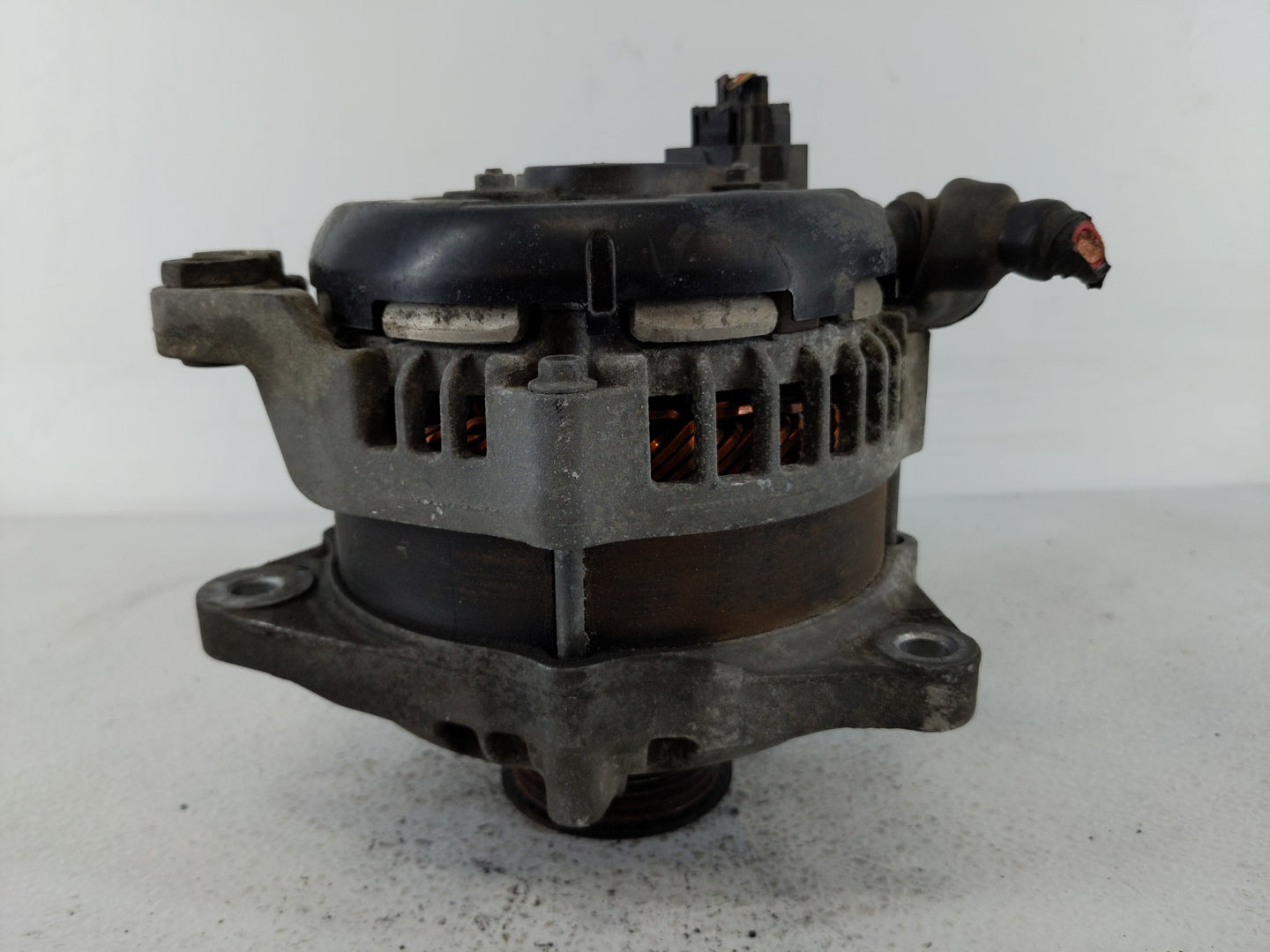 2015-2018 Ford Edge Alternator Replacement Generator Charging Assembly Engine OEM P/N:G2GT-10300-EA Fits Fits 2015 2016 2017