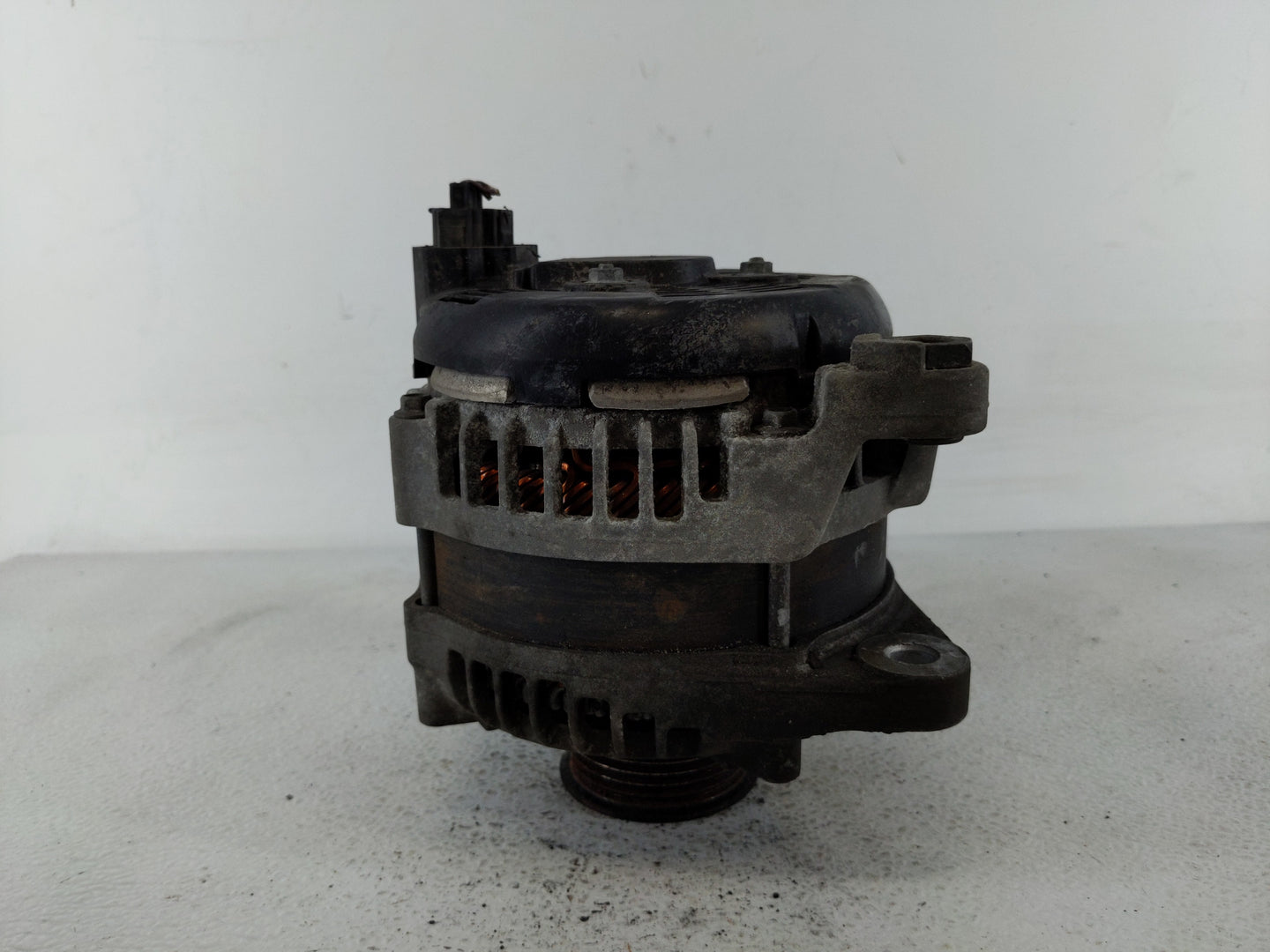 2015-2018 Ford Edge Alternator Replacement Generator Charging Assembly Engine OEM P/N:G2GT-10300-EA Fits Fits 2015 2016 2017