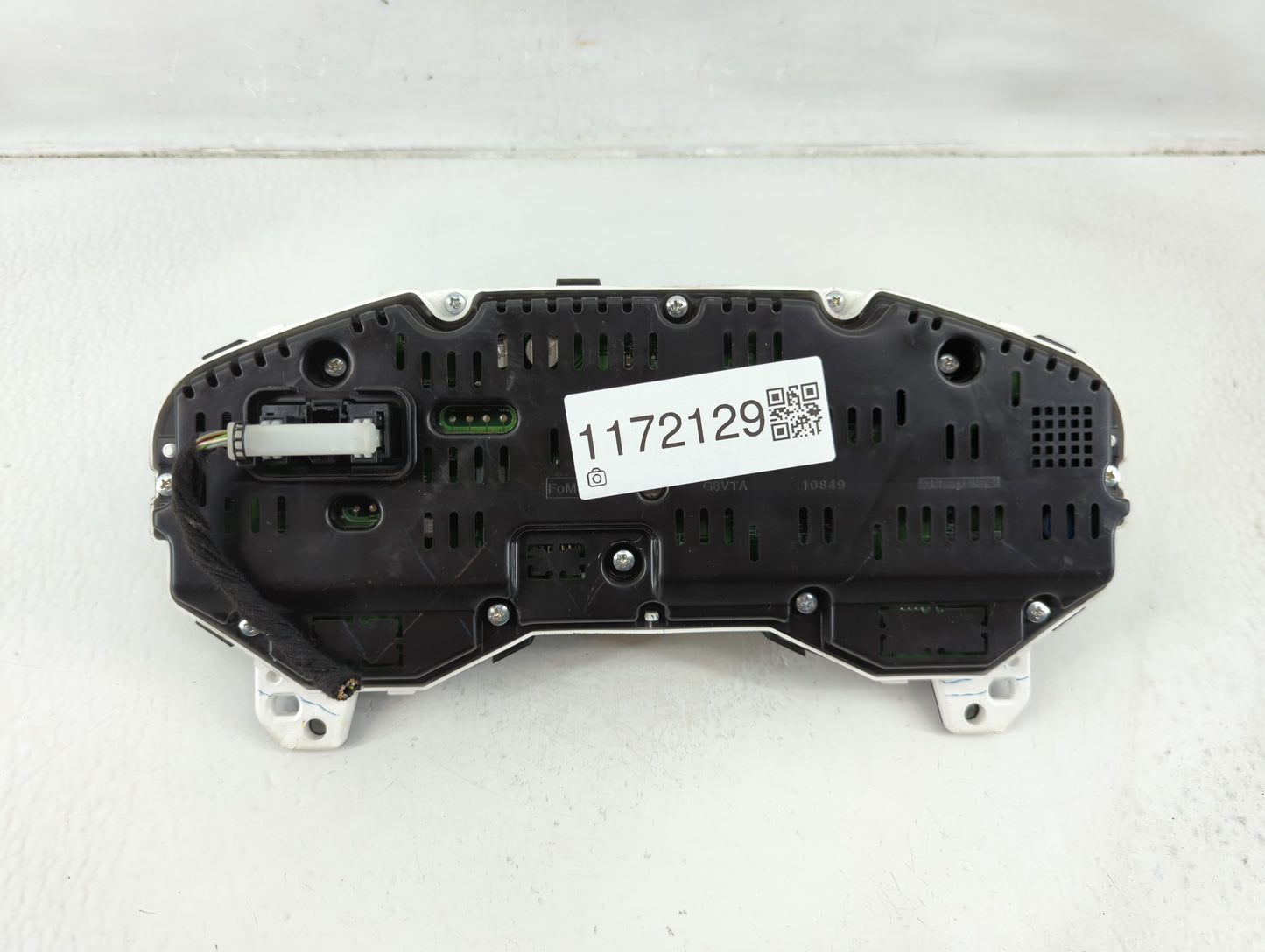 2016-2018 Ford Edge Instrument Cluster Speedometer Gauges P/N:GT4T-10849-CC Fits Fits 2016 2017 2018 OEM Used Auto Parts - O