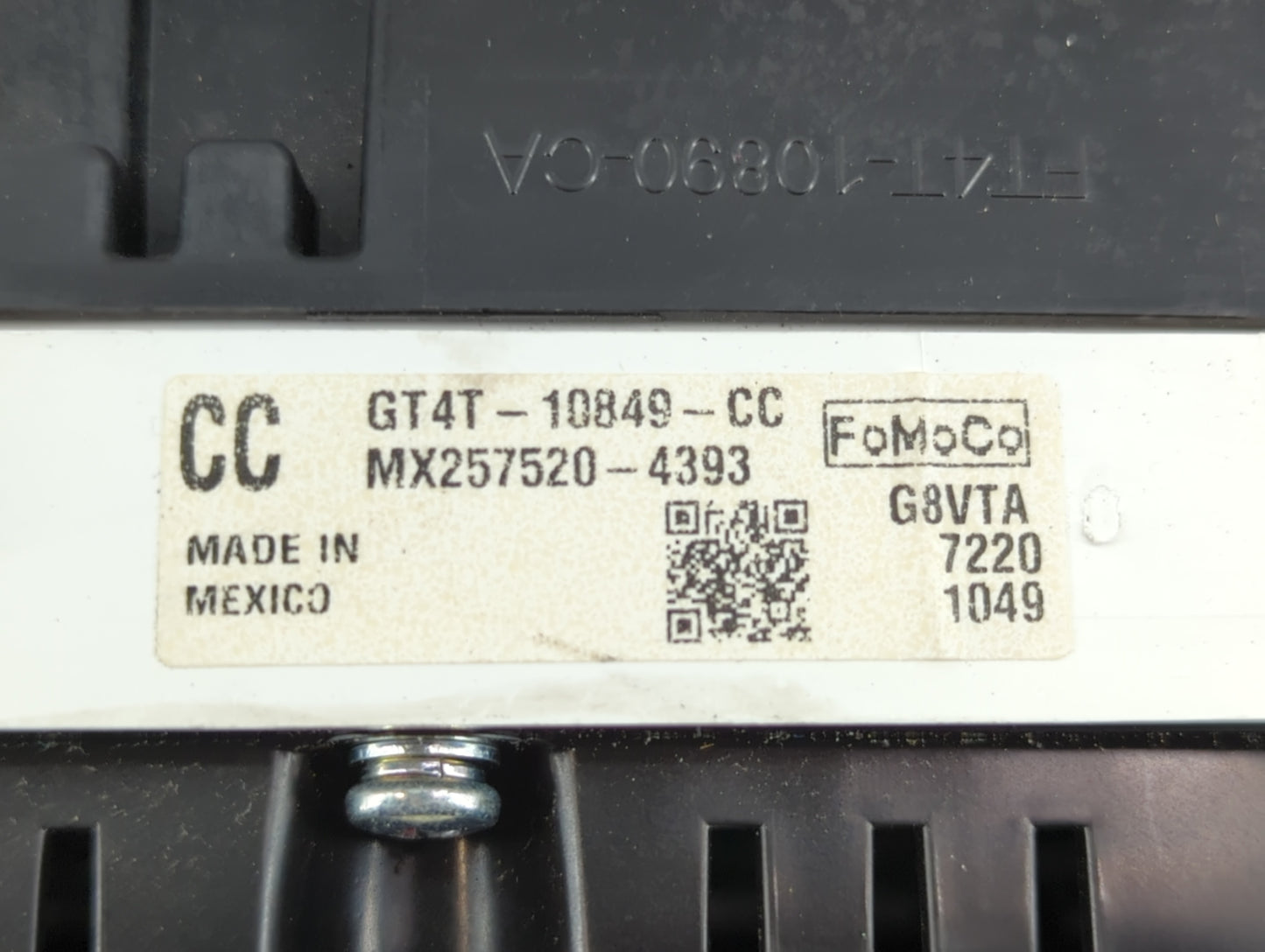 2016-2018 Ford Edge Instrument Cluster Speedometer Gauges P/N:GT4T-10849-CC Fits Fits 2016 2017 2018 OEM Used Auto Parts - O