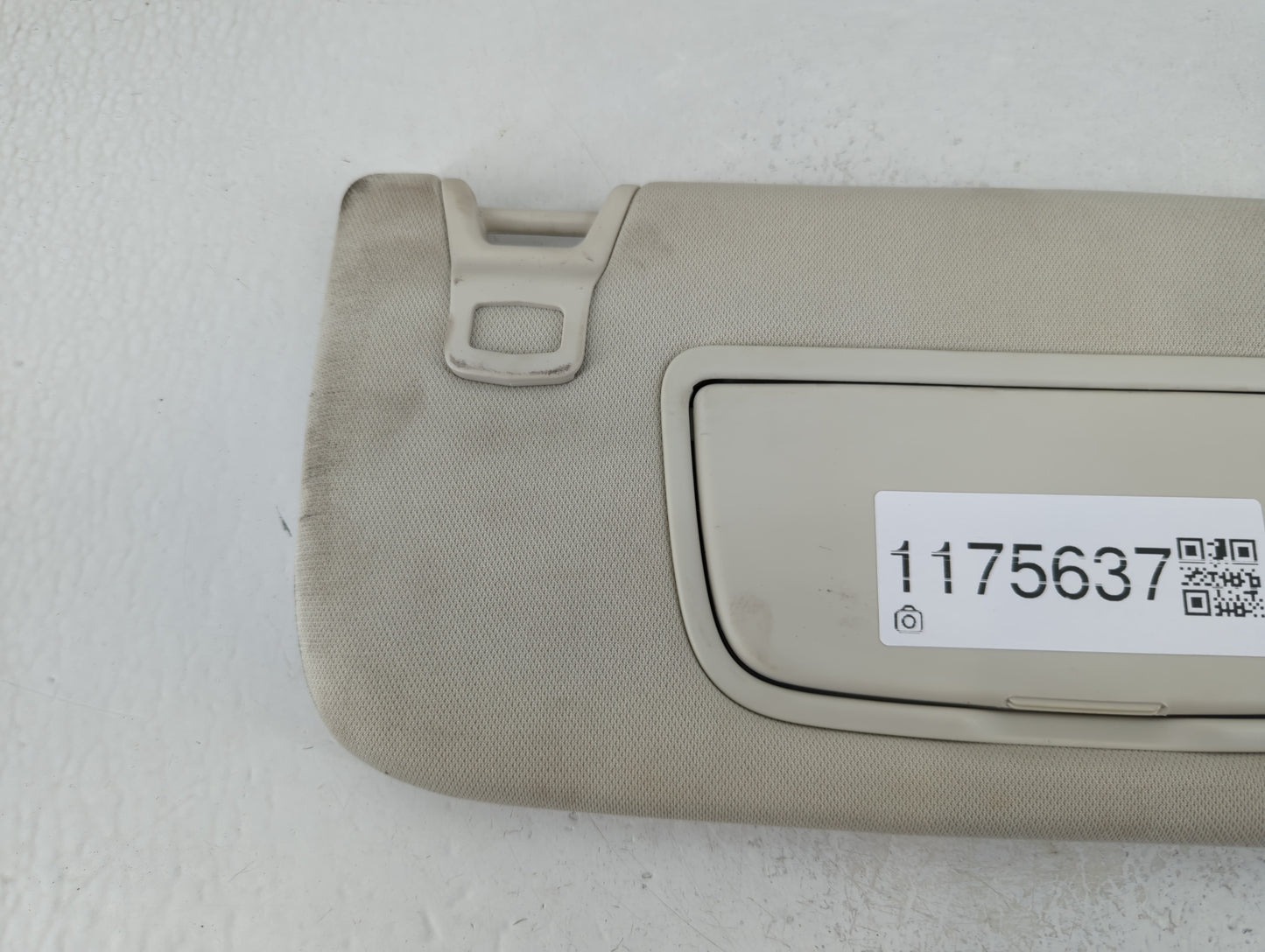 2015-2020 Ford Edge Sun Visor Shade Replacement Passenger Right Mirror Fits Fits 2015 2016 2017 2018 2019 2020 OEM Used Auto