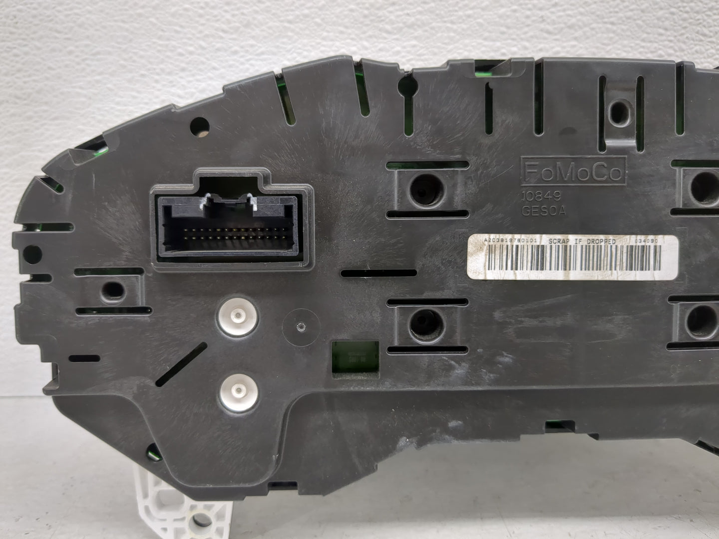 2016-2018 Ford Edge Instrument Cluster Speedometer Gauges P/N:GT4T-10849-AB Fits Fits 2016 2017 2018 OEM Used Auto Parts - O