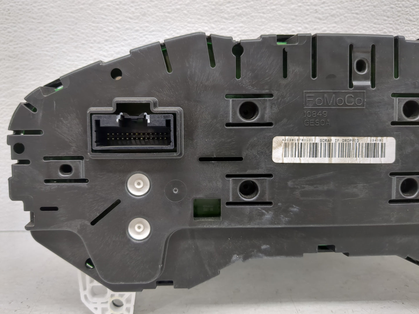 2016-2018 Ford Edge Instrument Cluster Speedometer Gauges P/N:GT4T-10849-AB Fits Fits 2016 2017 2018 OEM Used Auto Parts - O