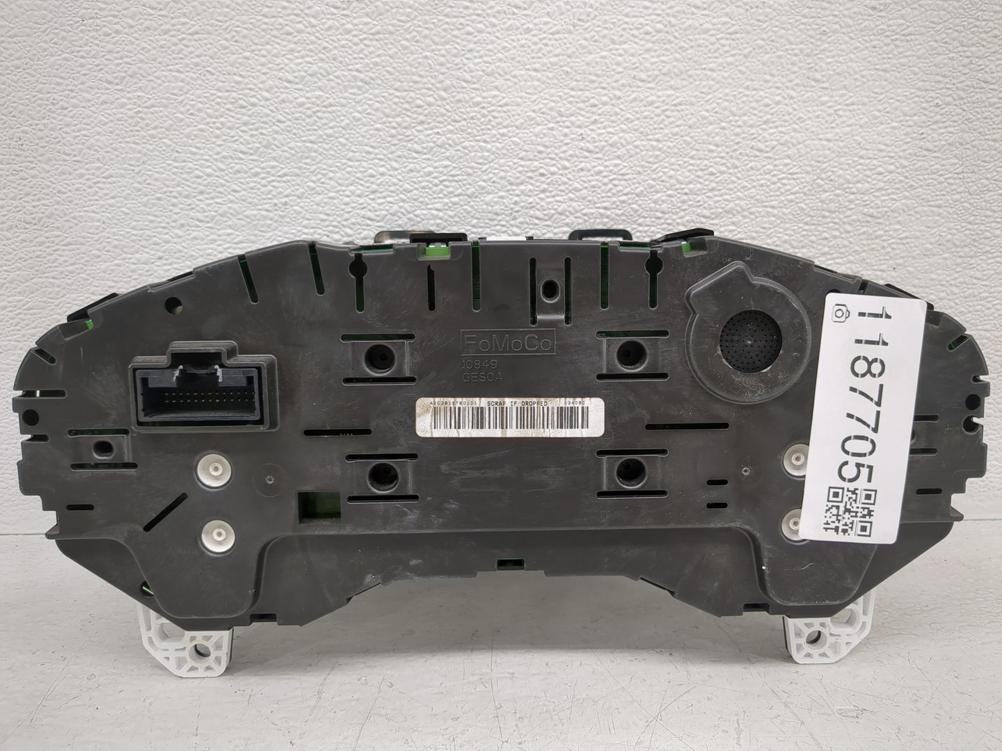 2016-2018 Ford Edge Instrument Cluster Speedometer Gauges P/N:GT4T-10849-AB Fits Fits 2016 2017 2018 OEM Used Auto Parts - O