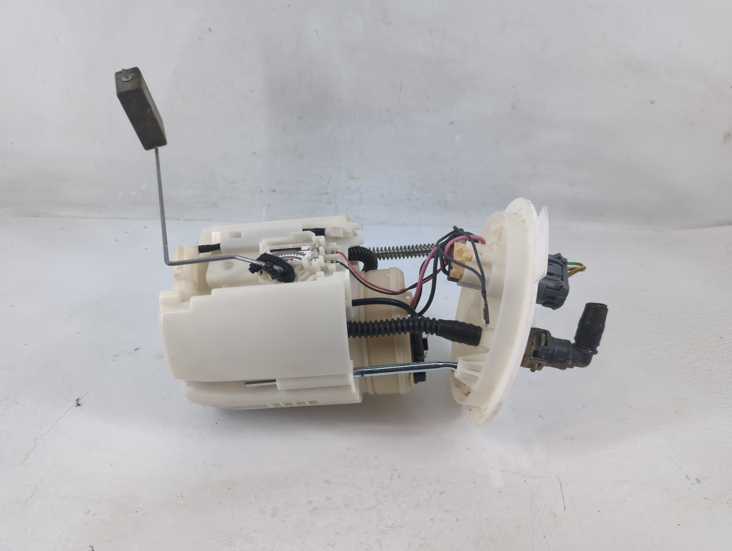 2015-2018 Ford Edge Electrical Gas Fuel Pump Assembly - Oemusedautoparts1.com