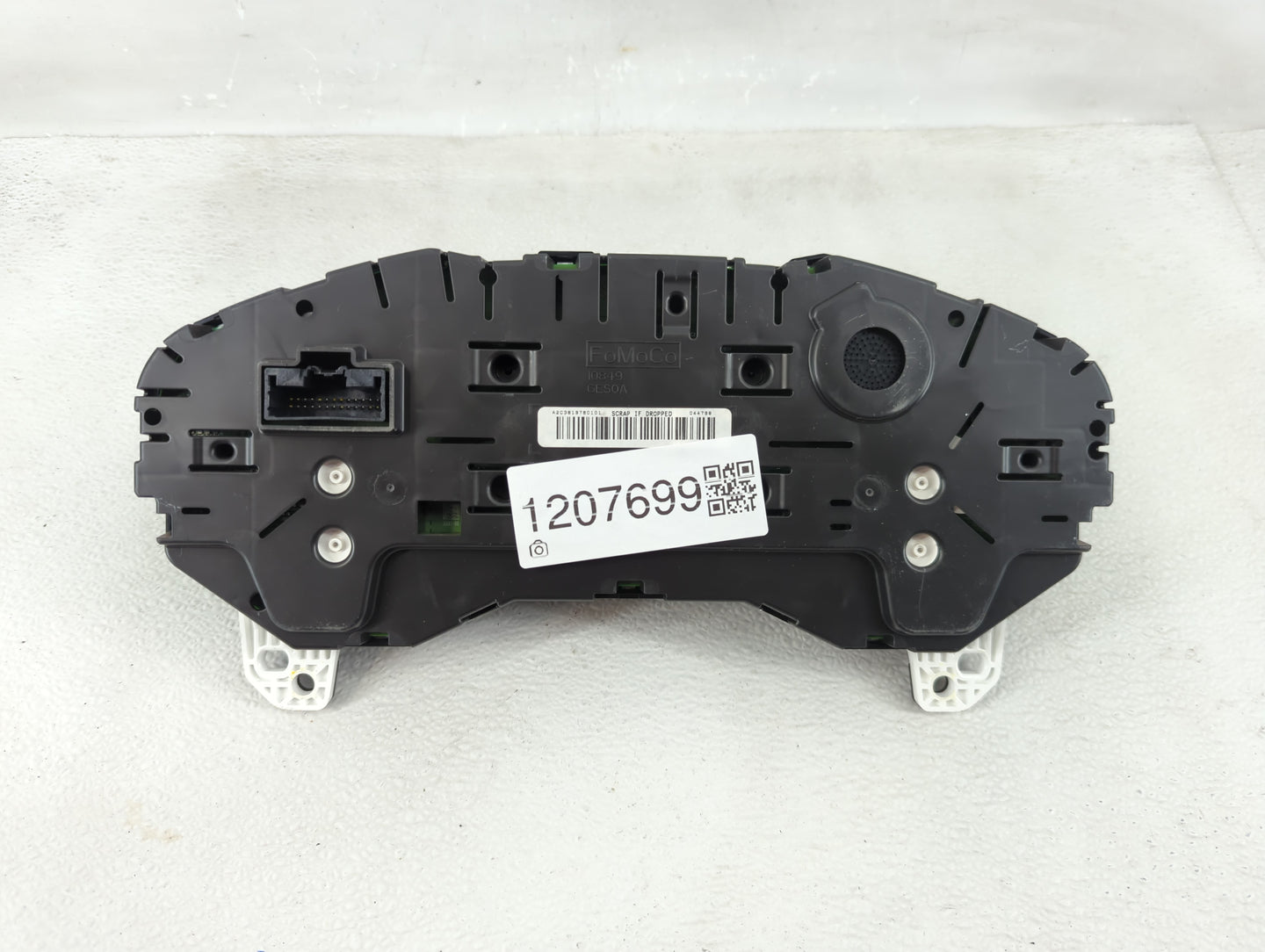 2016-2018 Ford Edge Instrument Cluster Speedometer Gauges P/N:GT4T-10849-AB Fits Fits 2016 2017 2018 OEM Used Auto Parts - O