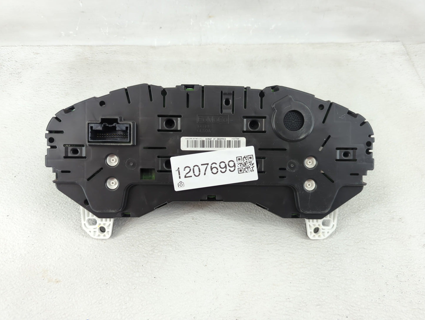 2016-2018 Ford Edge Instrument Cluster Speedometer Gauges P/N:GT4T-10849-AB Fits Fits 2016 2017 2018 OEM Used Auto Parts - O