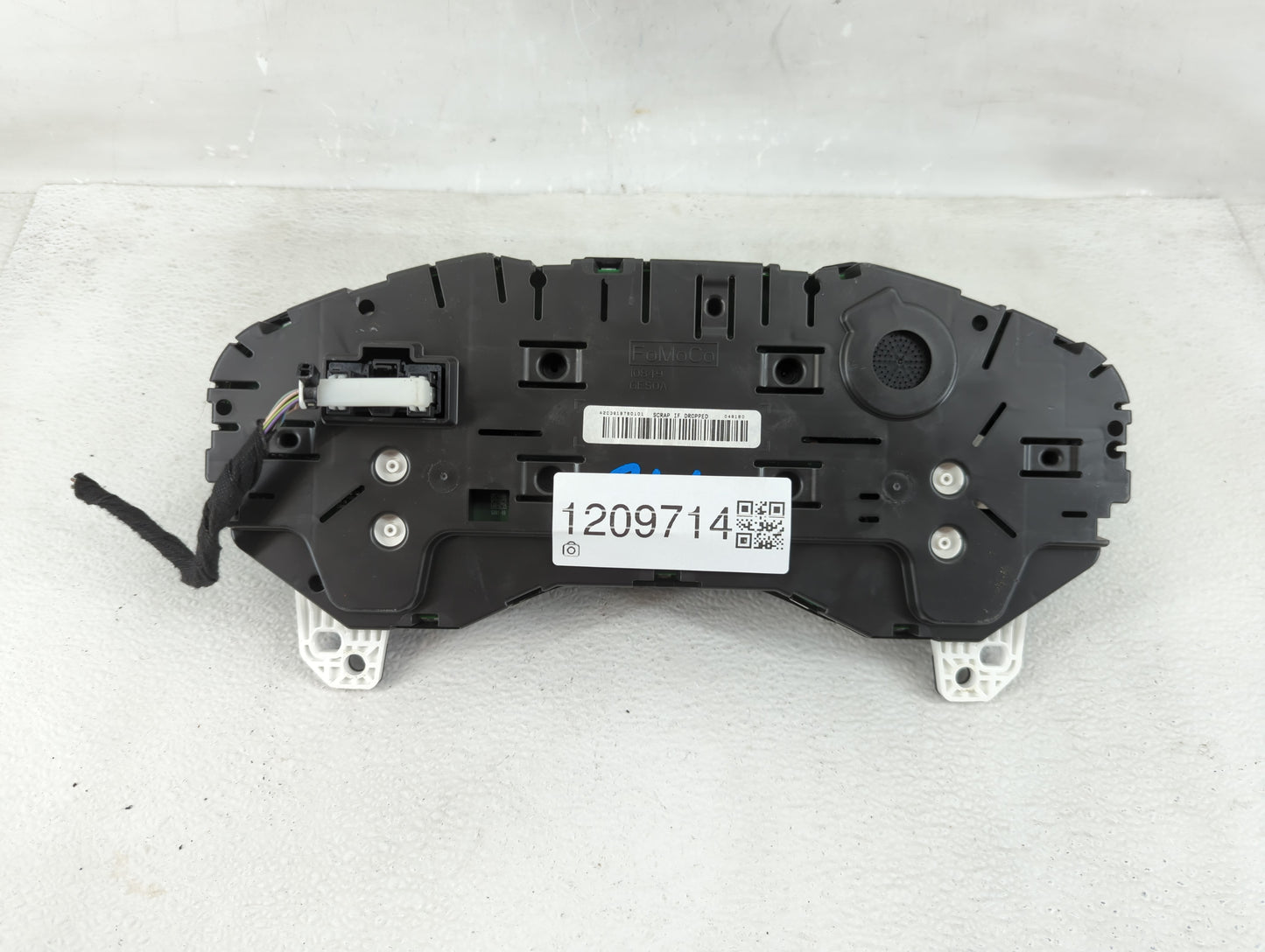 2016-2018 Ford Edge Instrument Cluster Speedometer Gauges P/N:GT4T-10849-AB Fits Fits 2016 2017 2018 OEM Used Auto Parts - O