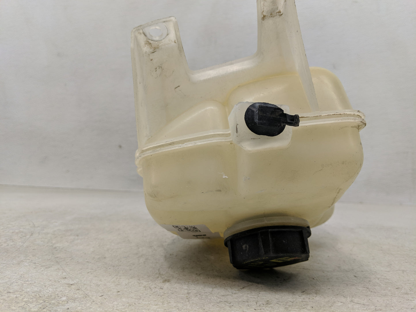 2016-2020 Ford Edge Radiator Coolant Overflow Expansion Tank Bottle - Oemusedautoparts1.com