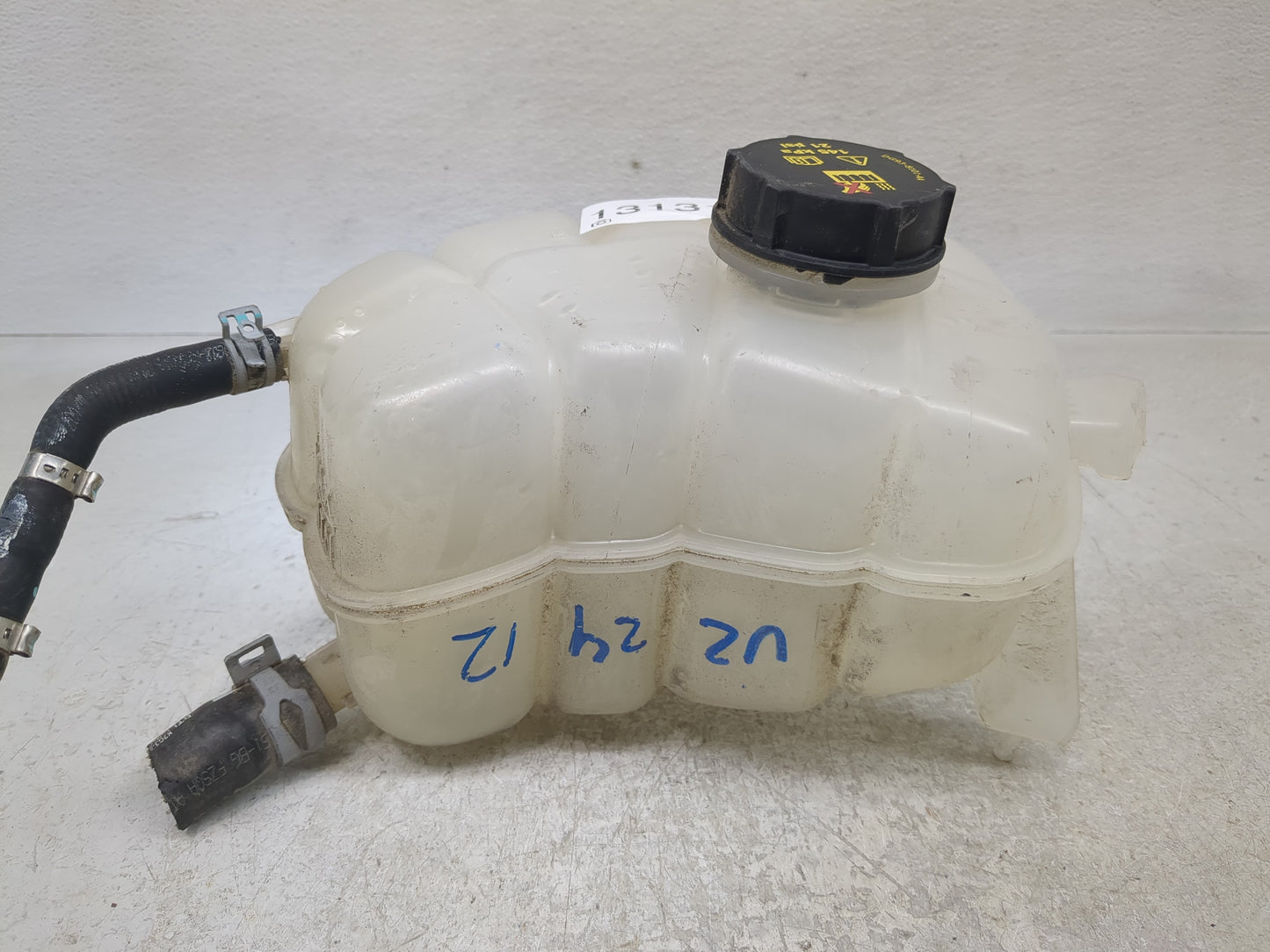 2016-2020 Ford Edge Radiator Coolant Overflow Expansion Tank Bottle 1313175 - Oemusedautoparts1.com