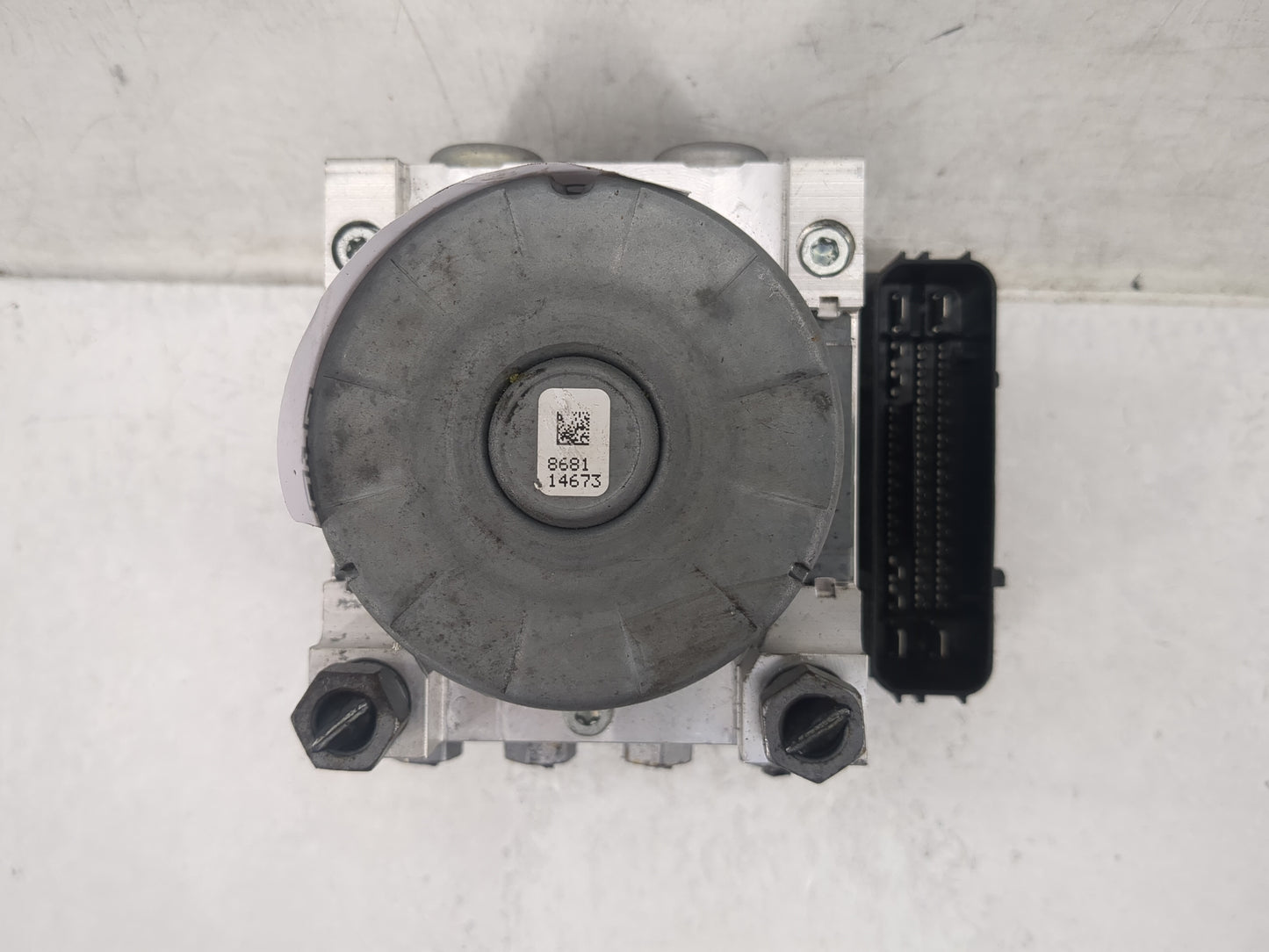 2015-2018 Ford Edge ABS Pump Control Module Replacement P/N:F2GC-2C405-AK Fits Fits 2015 2016 2017 2018 OEM Used Auto Parts 