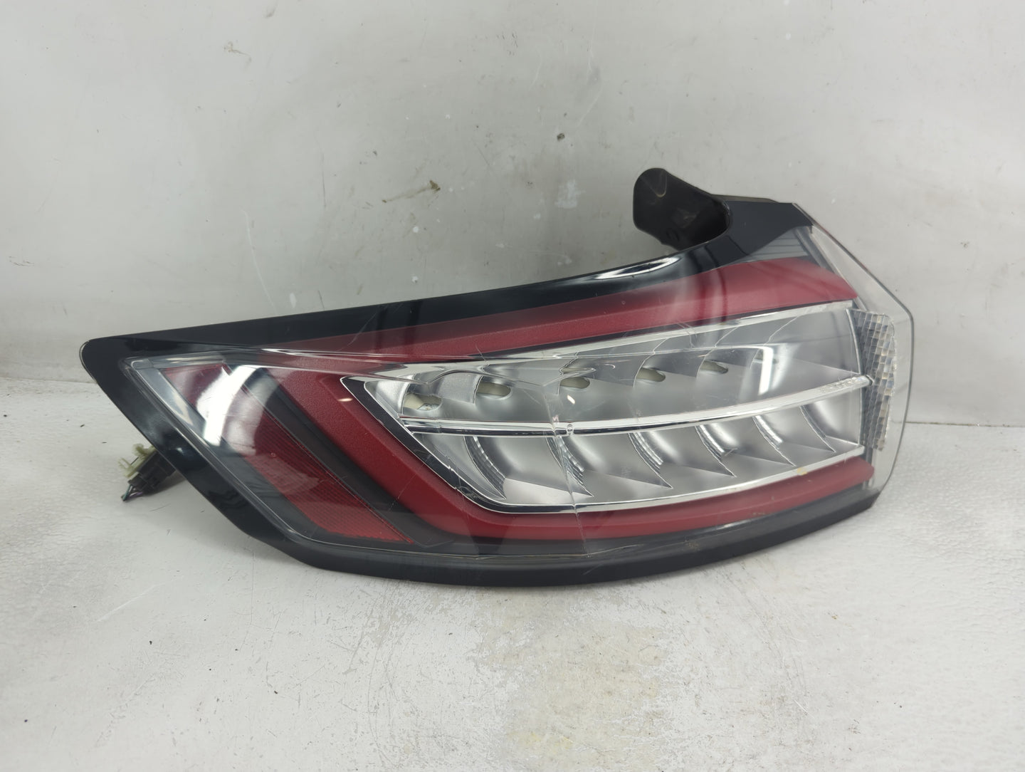 2015-2018 Ford Edge Tail Light Assembly Passenger Right OEM Fits Fits 2015 2016 2017 2018 OEM Used Auto Parts - Oemusedautop