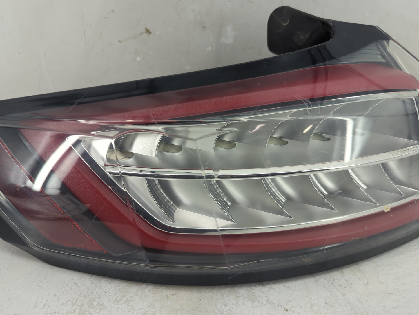2015-2018 Ford Edge Tail Light Assembly Passenger Right OEM Fits Fits 2015 2016 2017 2018 OEM Used Auto Parts - Oemusedautop