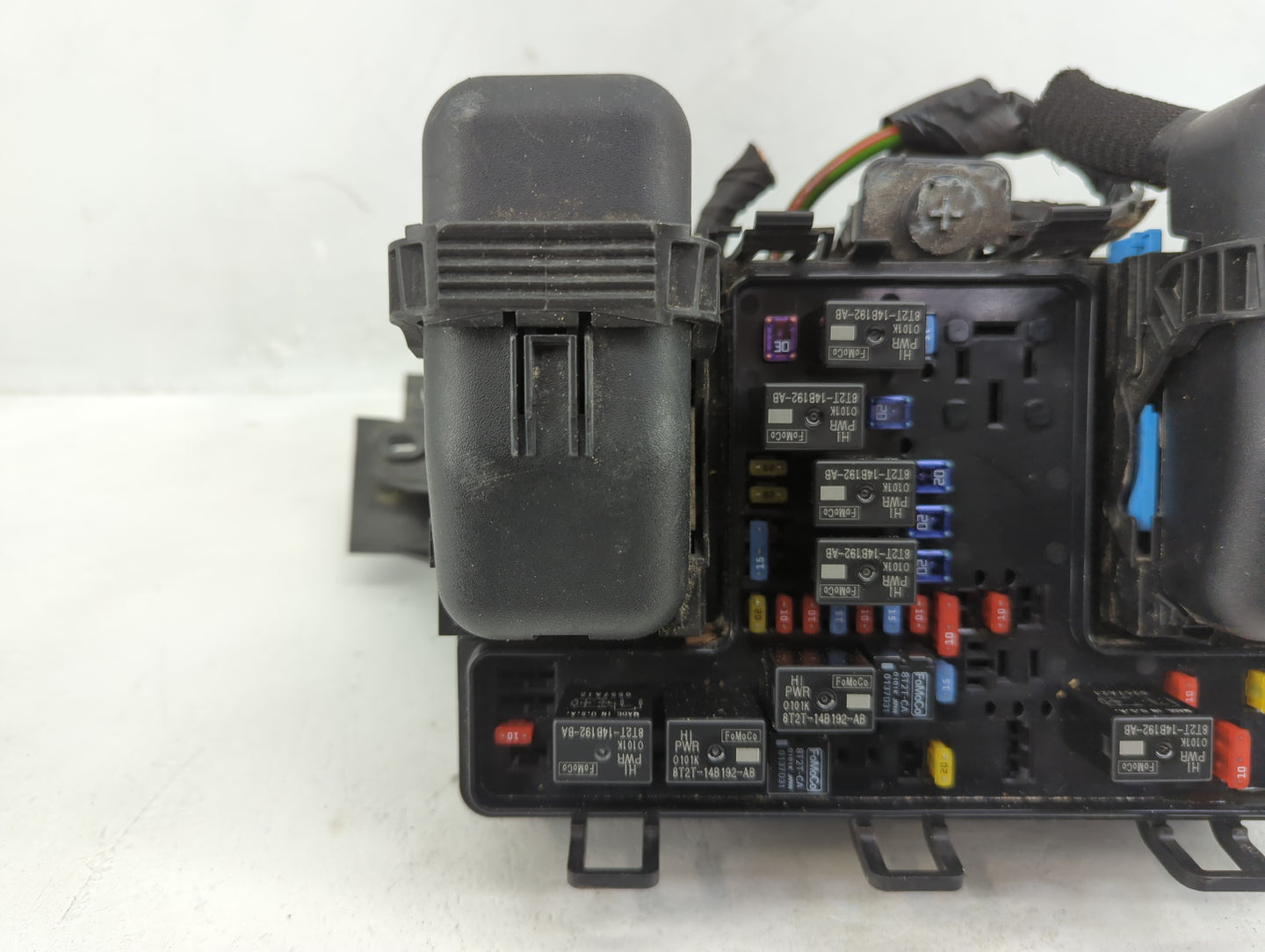 2015-2018 Ford Edge Fusebox Fuse Box Panel Relay Module P/N:G2GT14A075AA Fits Fits 2015 2016 2017 2018 OEM Used Auto Parts -