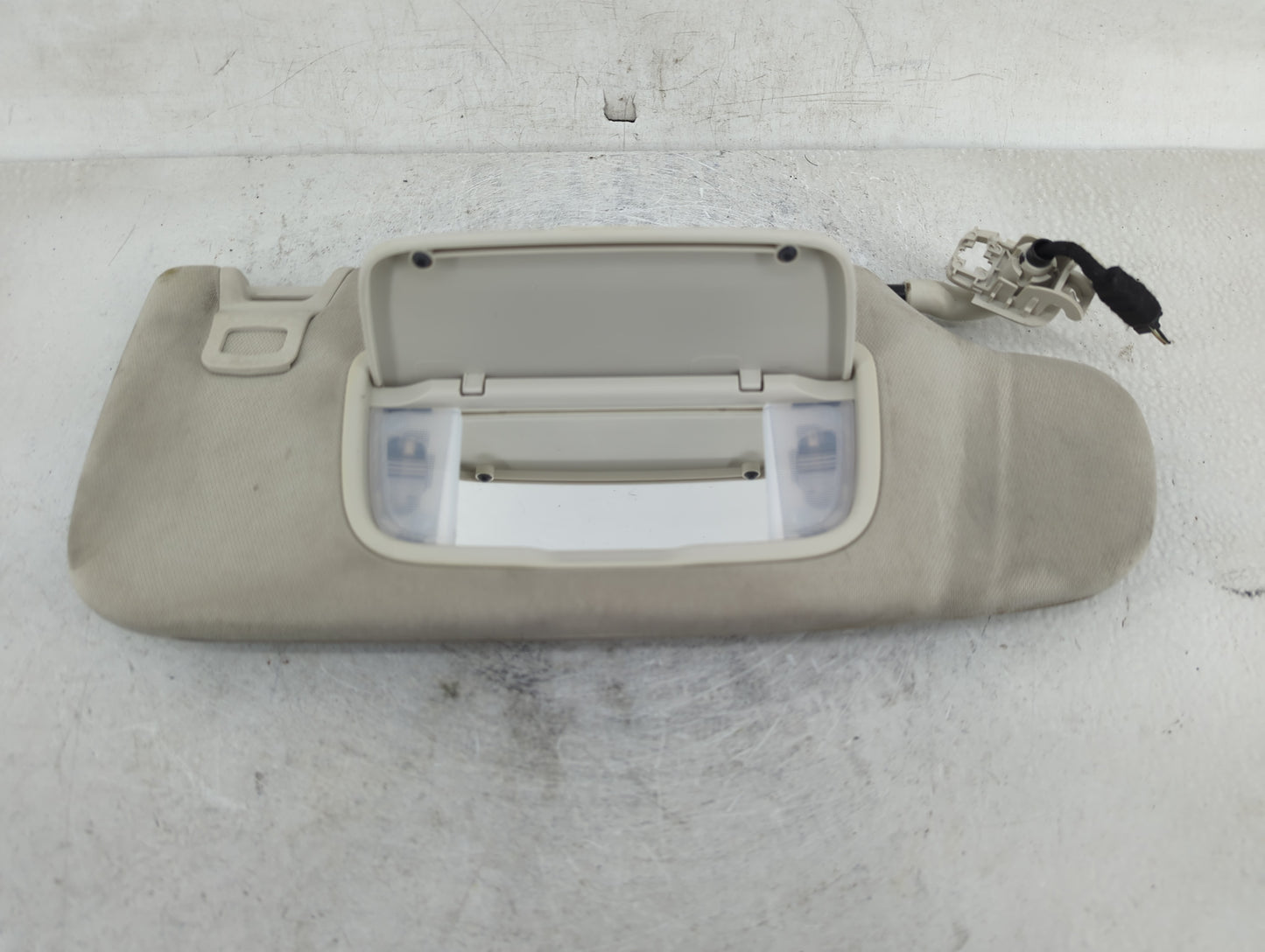 2015-2020 Ford Edge Sun Visor Shade Replacement Passenger Right Mirror Fits Fits 2015 2016 2017 2018 2019 2020 OEM Used Auto