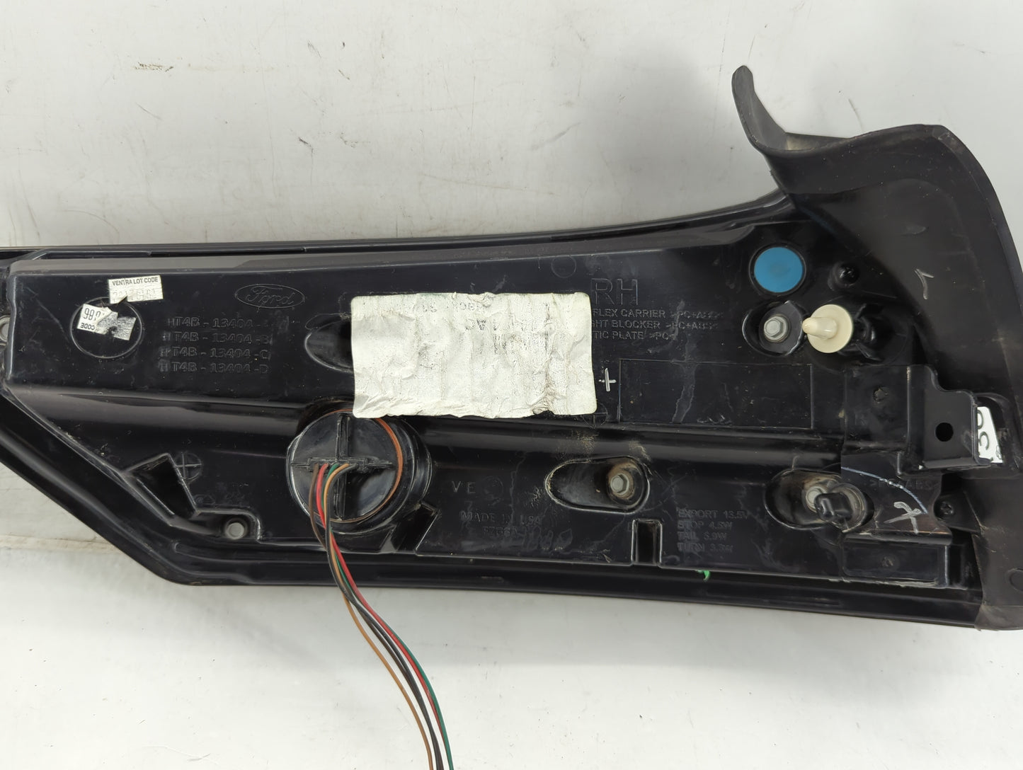 2015-2018 Ford Edge Tail Light Assembly Passenger Right OEM Fits Fits 2015 2016 2017 2018 OEM Used Auto Parts - Oemusedautop