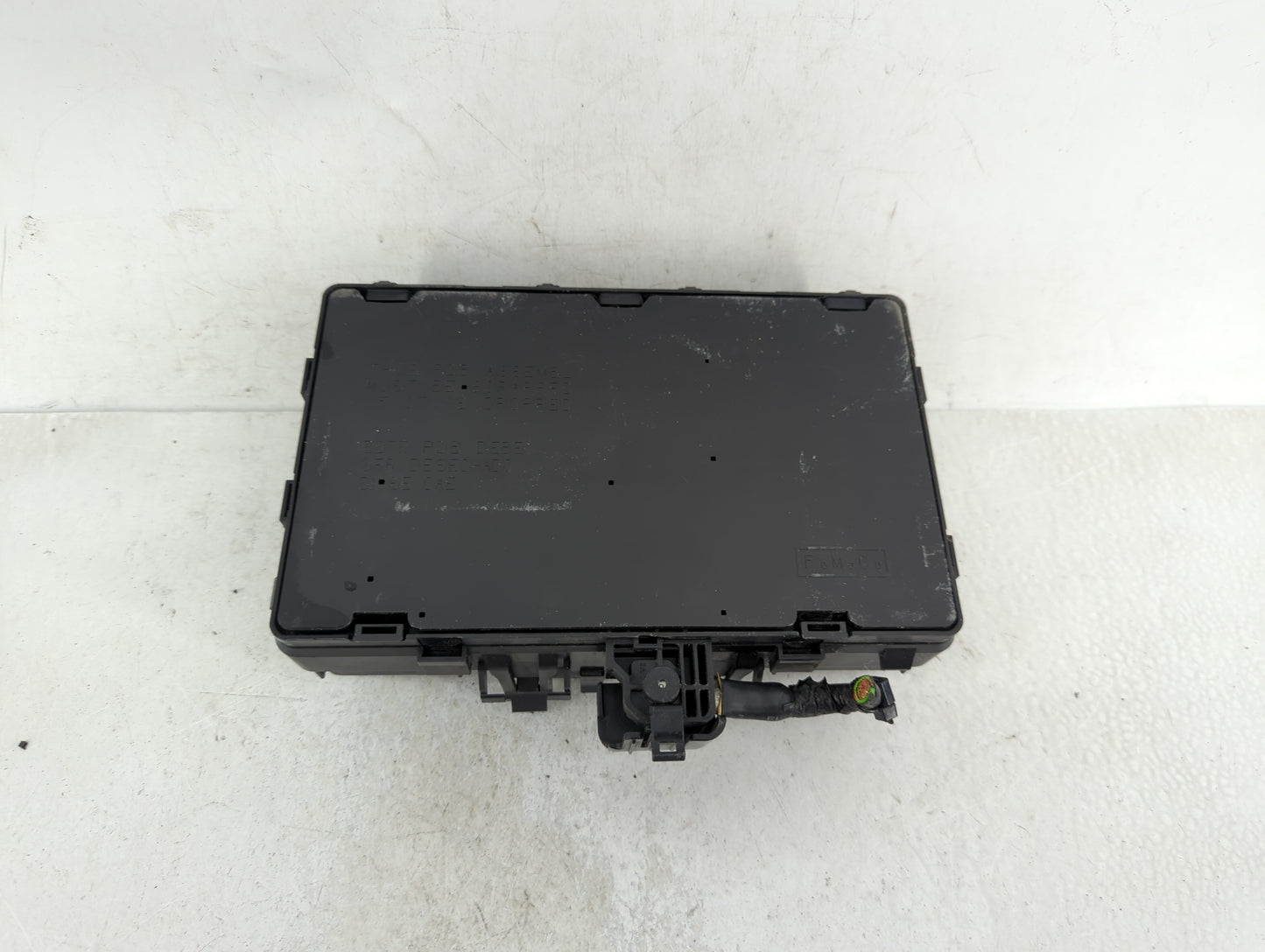 2015-2018 Ford Edge Fusebox Fuse Box Panel Relay Module Fits Fits 2015 2016 2017 2018 OEM Used Auto Parts - Oemusedautoparts
