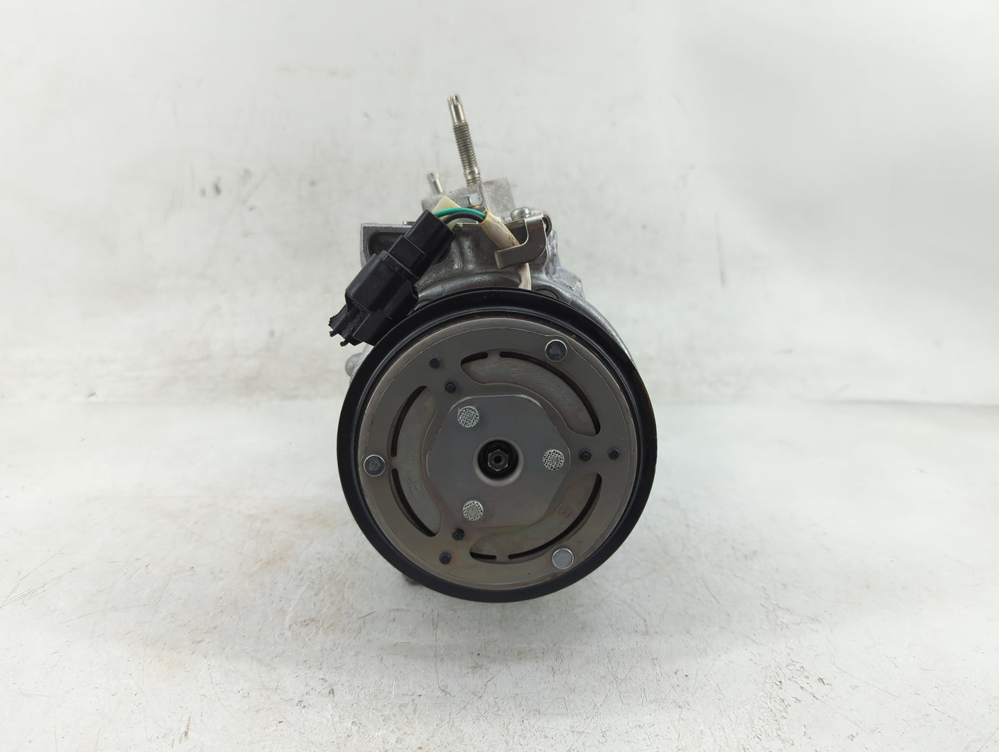 2015-2018 Ford Edge Air Conditioning A/c Ac Compressor Oem - Oemusedautoparts1.com