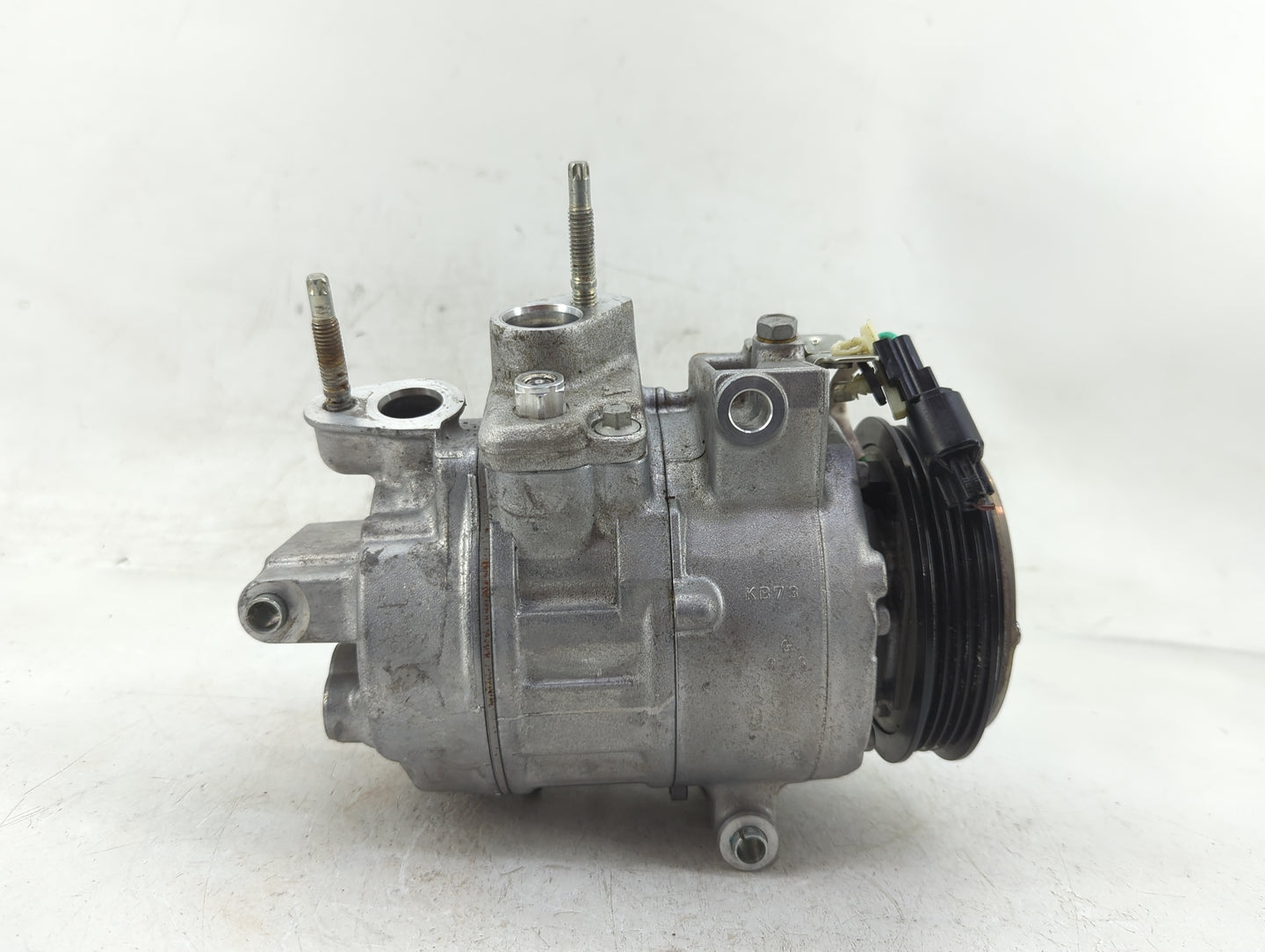 2015-2018 Ford Edge Air Conditioning A/c Ac Compressor Oem - Oemusedautoparts1.com
