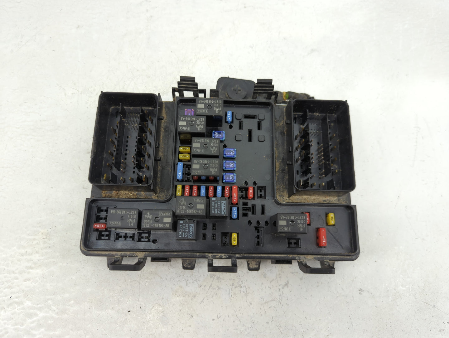 2015-2018 Ford Edge Fusebox Fuse Box Panel Relay Module P/N:G2GT14A075AA Fits Fits 2015 2016 2017 2018 OEM Used Auto Parts -