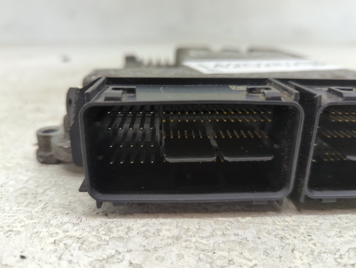2015-2018 Ford Edge PCM Engine Control Computer ECU ECM PCU OEM P/N:G2GA-12A650-BSA FB5A-12B684-CA Fits OEM Used Auto Parts 