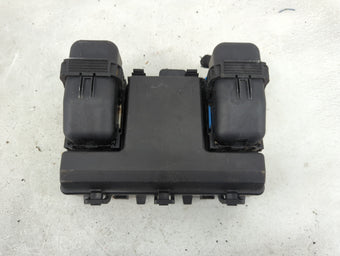 compare product 2015-2018 Ford Edge Fusebox Fuse Box Panel Relay Module P/N:G2GT14A075AA Fits Fits 2015 2016 2017 2018 OEM Used Auto Parts