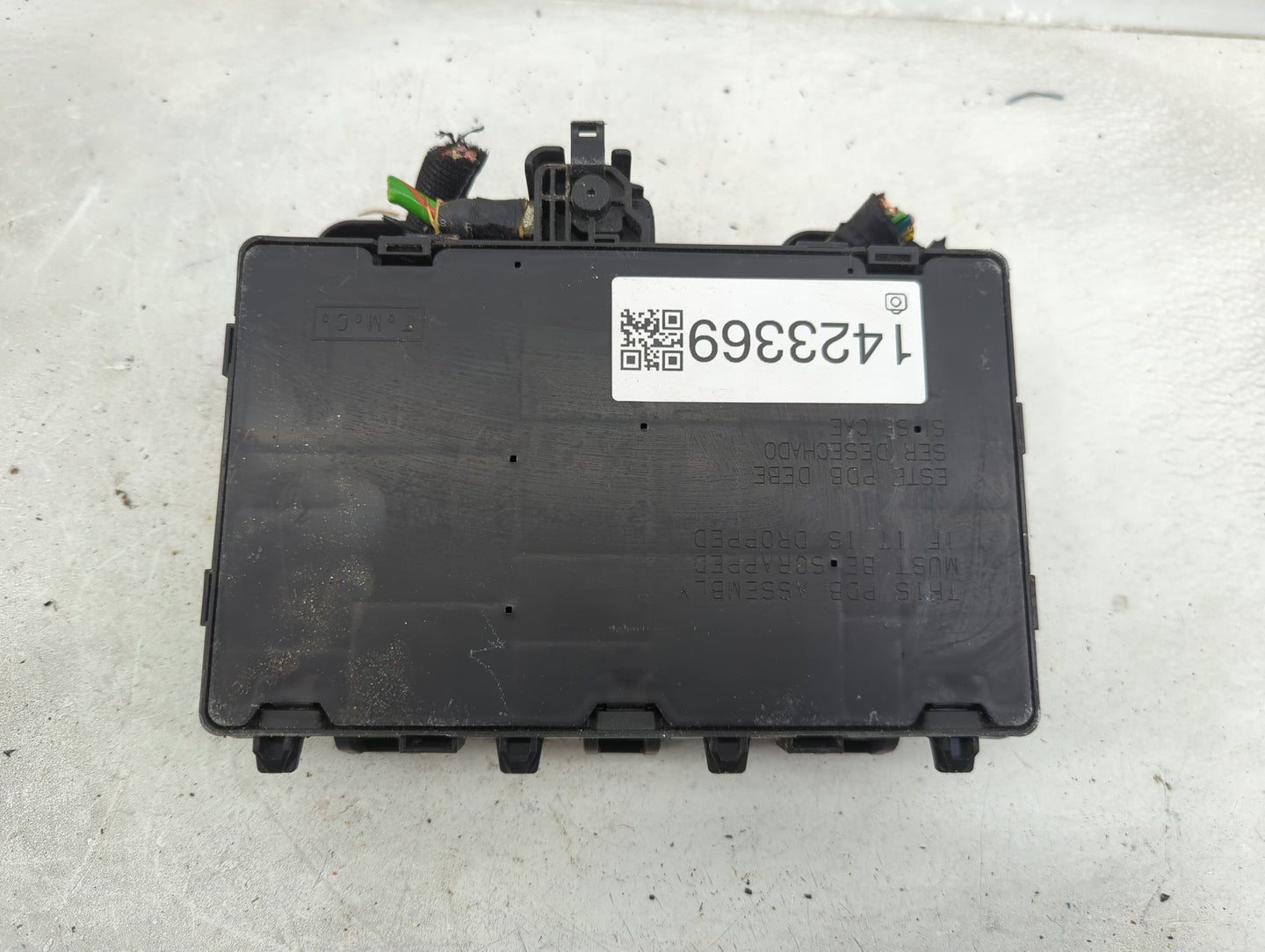 2015-2018 Ford Edge Fusebox Fuse Box Panel Relay Module P/N:G2GT14A075AA Fits Fits 2015 2016 2017 2018 OEM Used Auto Parts -