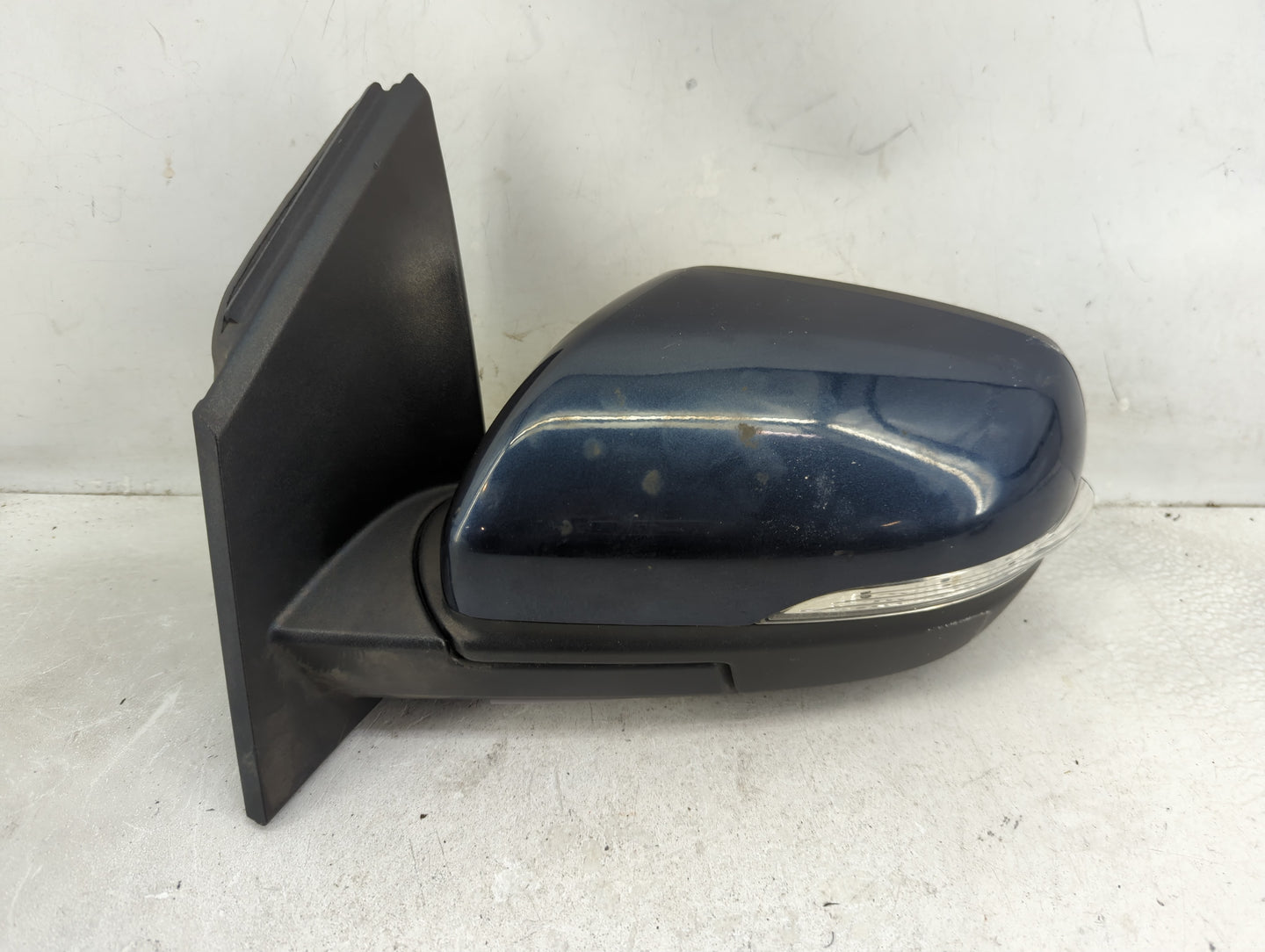 2015-2018 Ford Edge Driver Side View Mirror - Left Door Mirror OEM Used - Oemusedautoparts1.com