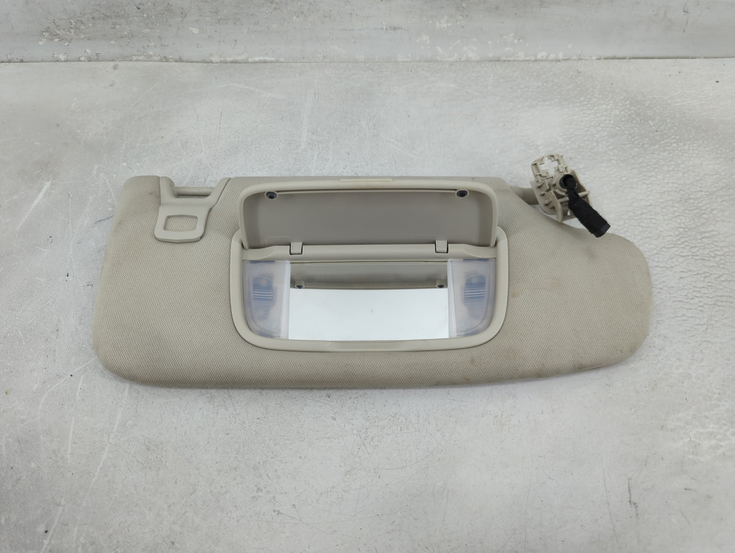 2015-2020 Ford Edge Sun Visor Shade Replacement Passenger Right Mirror Fits Fits 2015 2016 2017 2018 2019 2020 OEM Used Auto