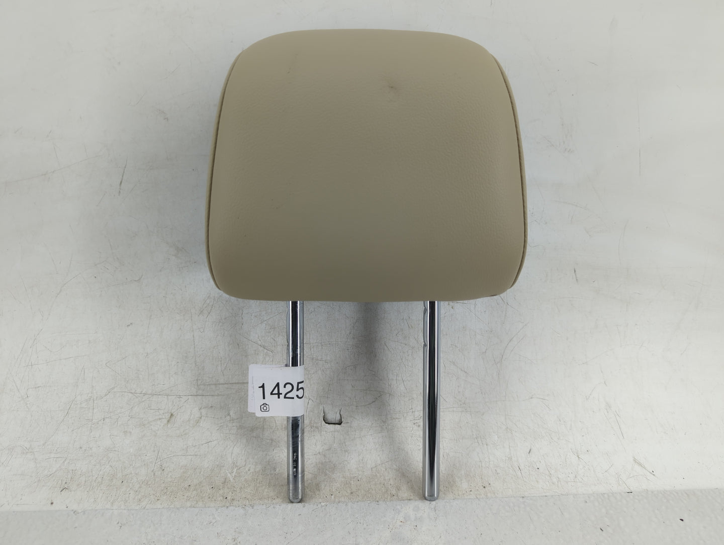 2017-2018 Ford Edge Headrest Head Rest Rear Seat Fits Fits 2017 2018 OEM Used Auto Parts - Oemusedautoparts1.com