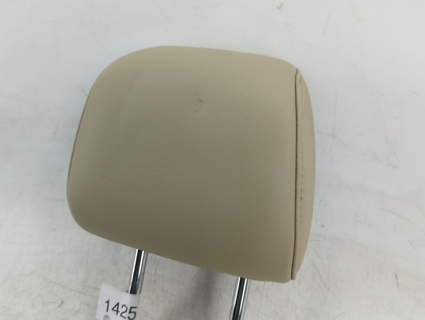2017-2018 Ford Edge Headrest Head Rest Rear Seat Fits Fits 2017 2018 OEM Used Auto Parts - Oemusedautoparts1.com