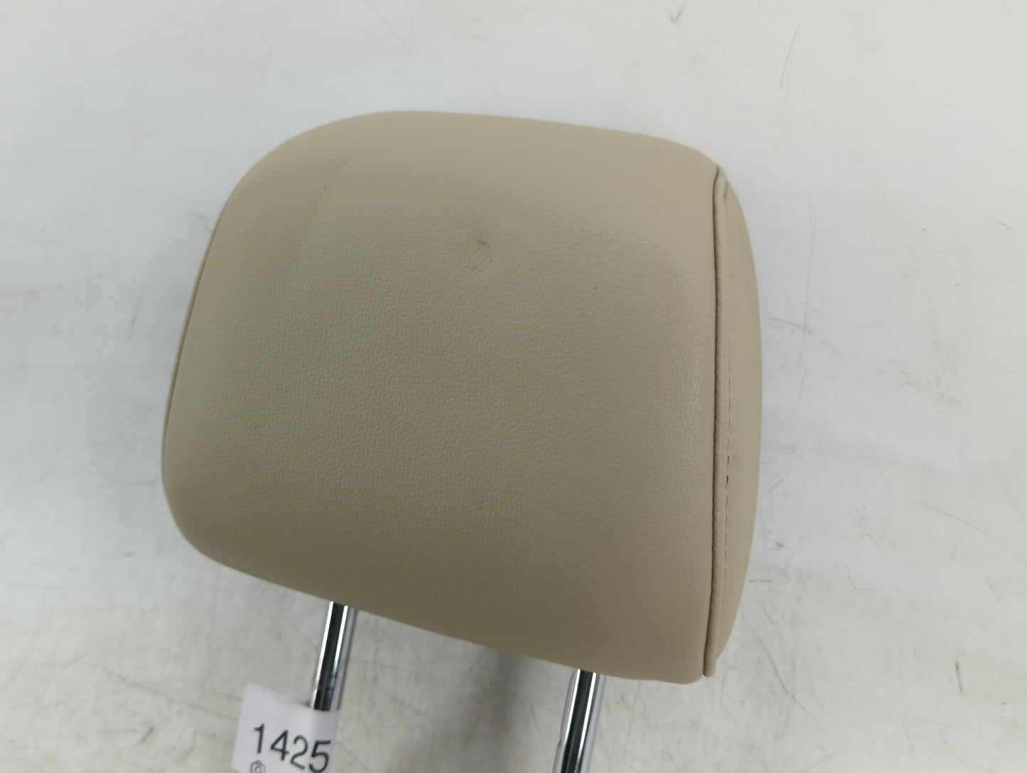2017-2018 Ford Edge Headrest Head Rest Rear Seat Fits Fits 2017 2018 OEM Used Auto Parts - Oemusedautoparts1.com