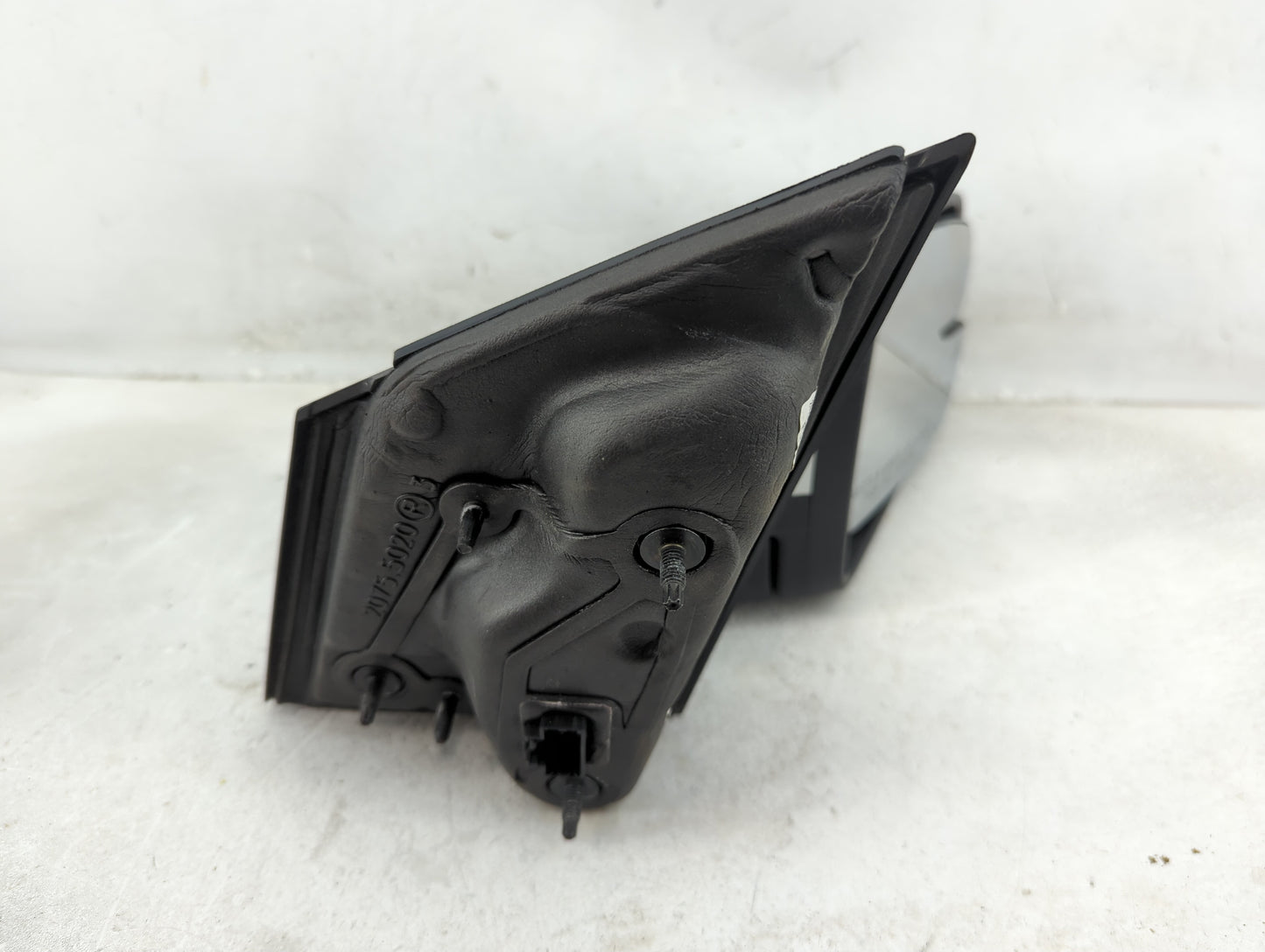 2015-2018 Ford Edge Passenger Right Side View Power Door Mirror Silver 1431488 - Oemusedautoparts1.com