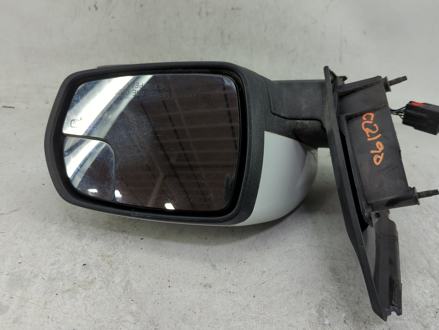 2015-2018 Ford Edge Passenger Side View Mirror - Right Door Mirror OEM Used - Oemusedautoparts1.com