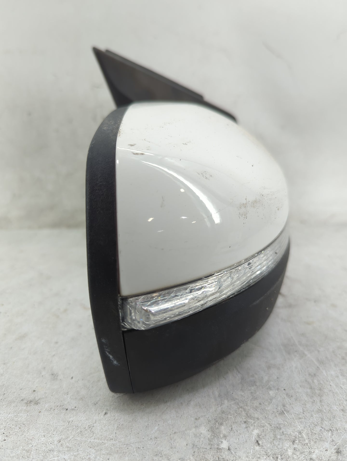 2015-2018 Ford Edge Passenger Side View Mirror - Right Door Mirror OEM Used - Oemusedautoparts1.com
