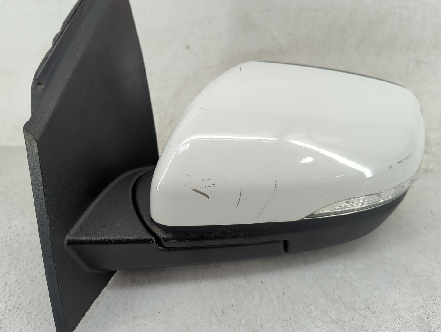 2015-2018 Ford Edge Driver Side View Mirror - Left Door Mirror OEM Used - Oemusedautoparts1.com