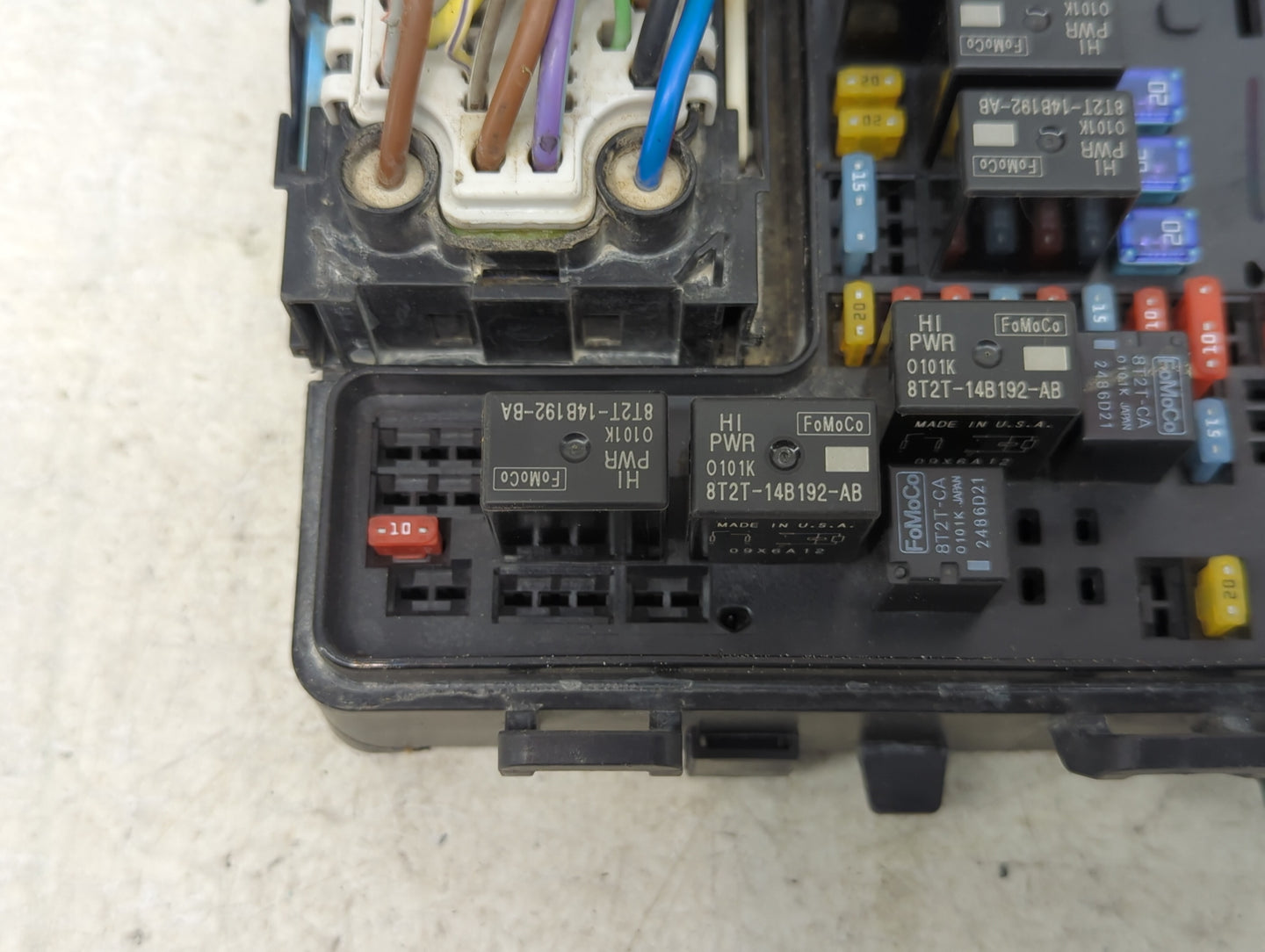 2015-2018 Ford Edge Fusebox Fuse Box Panel Relay Module P/N:G2GT14A067BC Fits Fits 2015 2016 2017 2018 OEM Used Auto Parts -