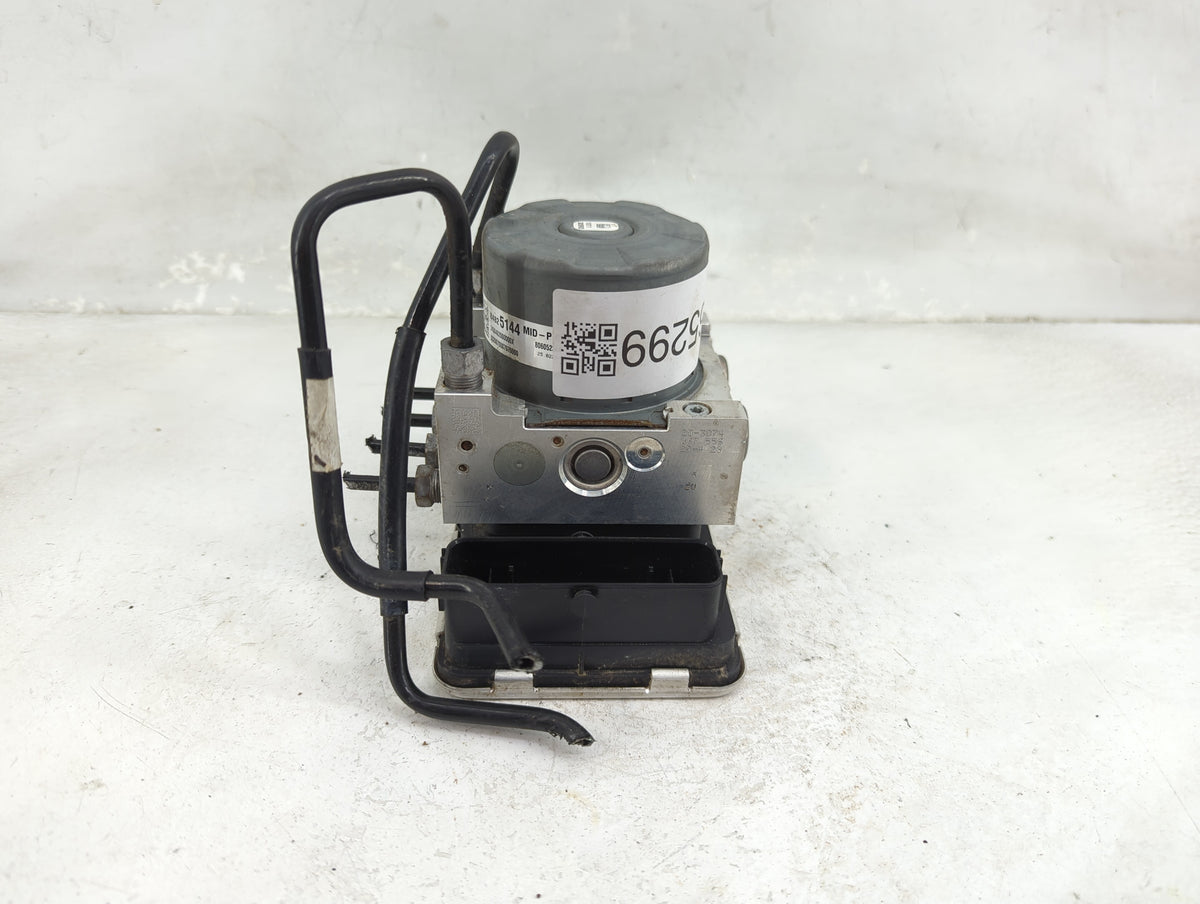 2015-2018 Ford Edge Anti-Lock Brake ABS Pump Module Actuator OEM P/N:84825144 Fits Fits 2015 2016 2017 2018 OEM Used Auto Pa
