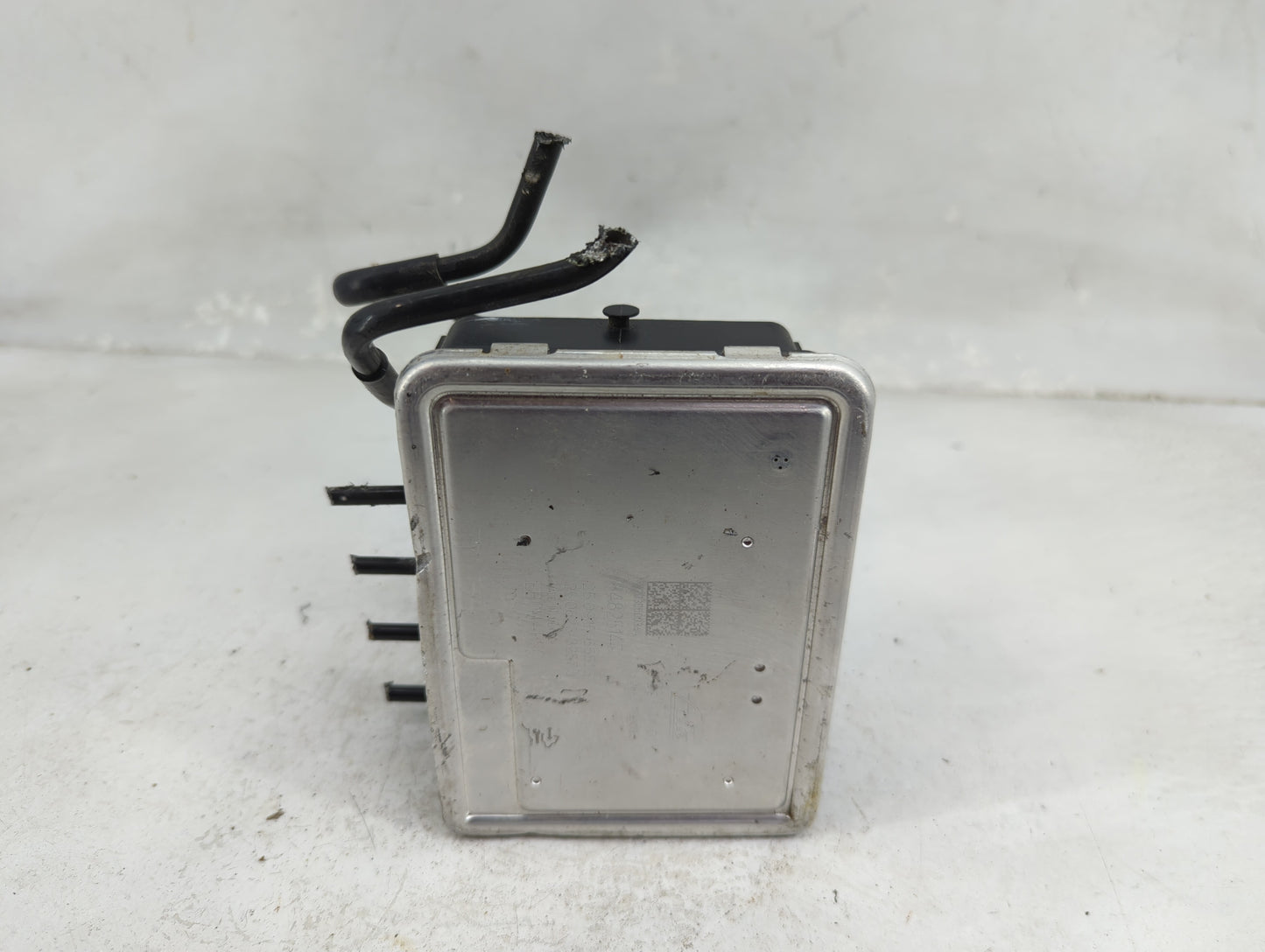 2015-2018 Ford Edge ABS Pump Control Module Replacement P/N:84825144 Fits Fits 2015 2016 2017 2018 OEM Used Auto Parts - Oem