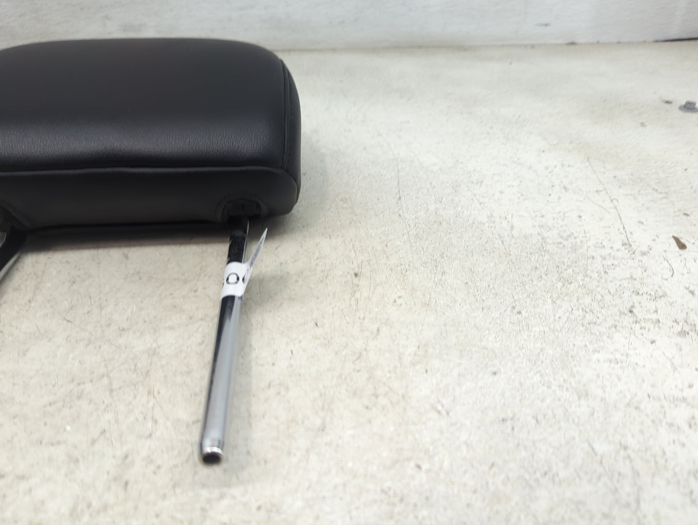 2017-2018 Ford Edge Headrest Head Rest Front Driver Passenger Seat Fits Fits 2017 2018 OEM Used Auto Parts - Oemusedautopart