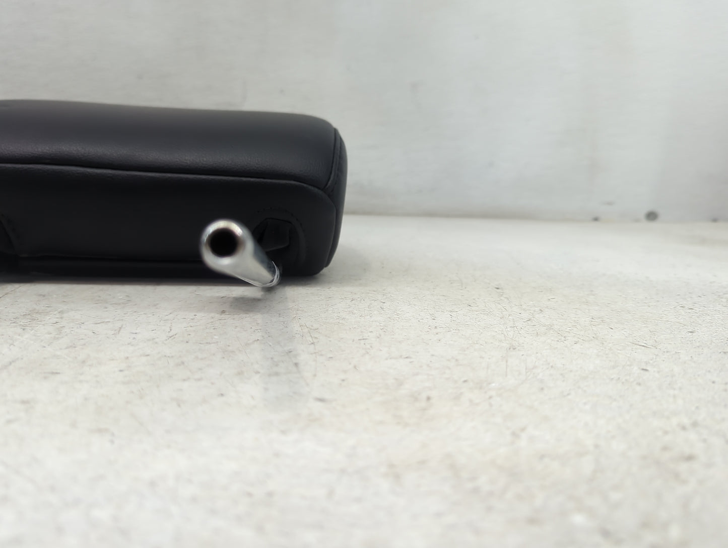 2017 Ford Edge Headrest Head Rest Front Driver Passenger Seat Fits OEM Used Auto Parts - Oemusedautoparts1.com