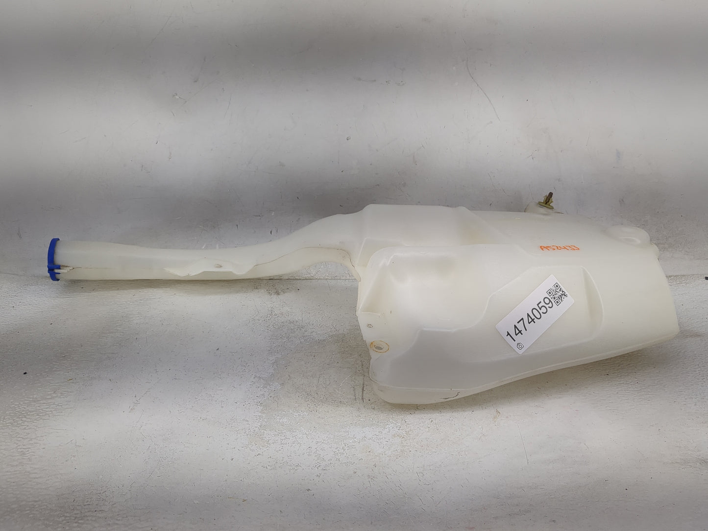 2016-2020 Ford Edge Windshield Washer Fluid Reservoir Bottle Oem 1474059 - Oemusedautoparts1.com