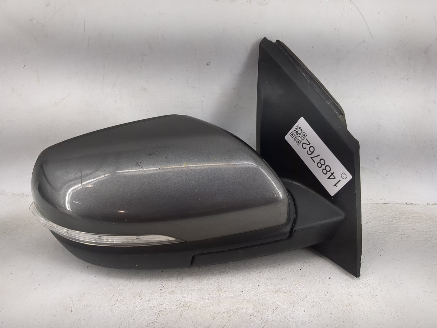 2015-2018 Ford Edge Passenger Side View Mirror - Right Door Mirror OEM Used - Oemusedautoparts1.com