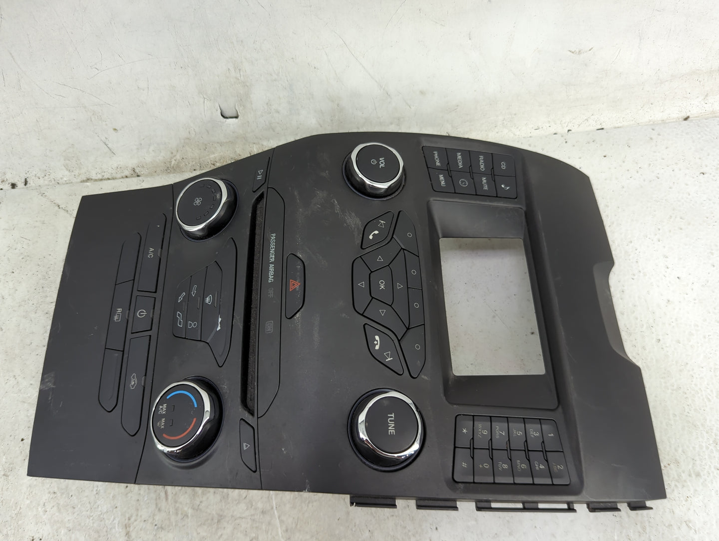 2015-2018 Ford Edge Radio Control Panel 1489574 - Oemusedautoparts1.com