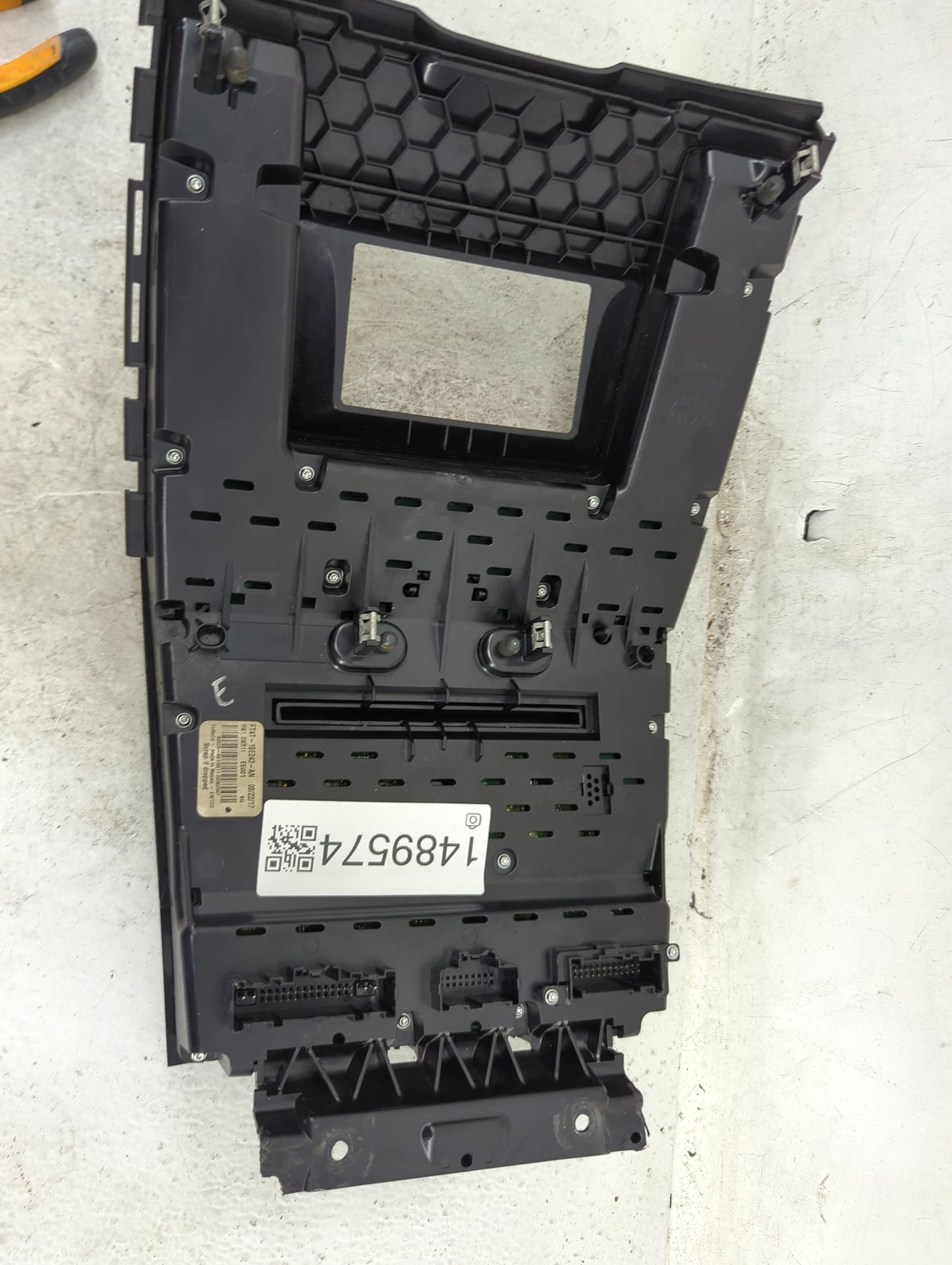 2015-2018 Ford Edge Radio Control Panel 1489574 - Oemusedautoparts1.com