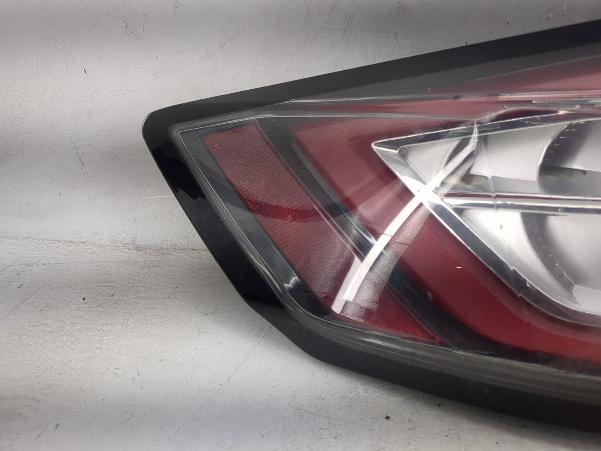 2015-2018 Ford Edge Tail Light Assembly Driver Left OEM P/N:HT4B 13405 A HT4B 13405 AC Fits Fits 2015 2016 2017 2018 OEM Use