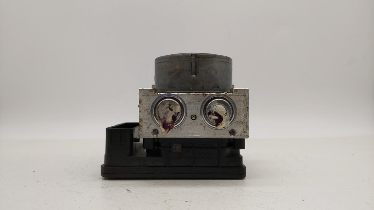 2015-2018 Ford Edge Anti-Lock Brake ABS Pump Module Actuator OEM P/N:F2GC-2C405-AG F2GC-2C405-AK Fits Fits 2015 2016 2017 20